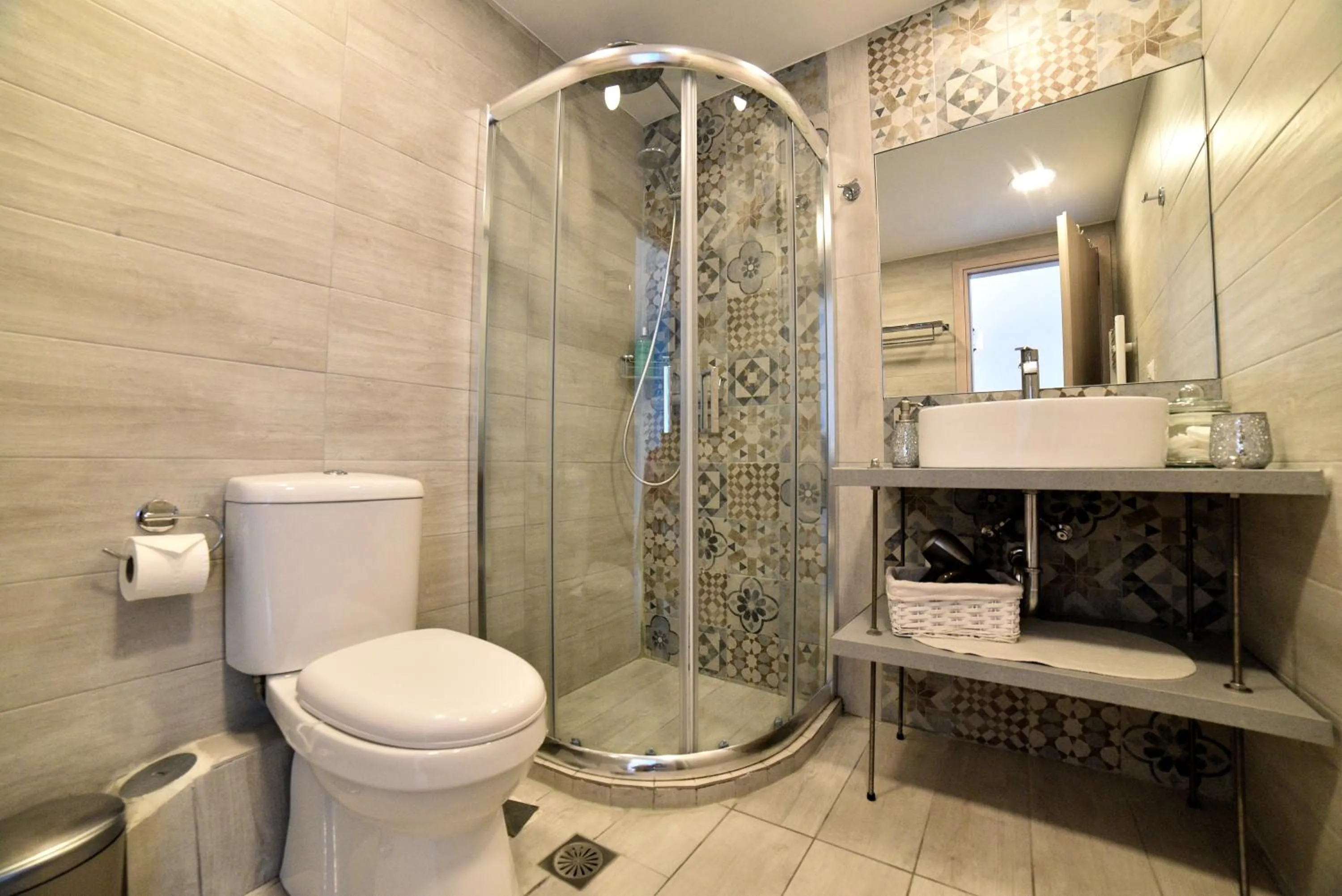 Bathroom in Central Athens Studios