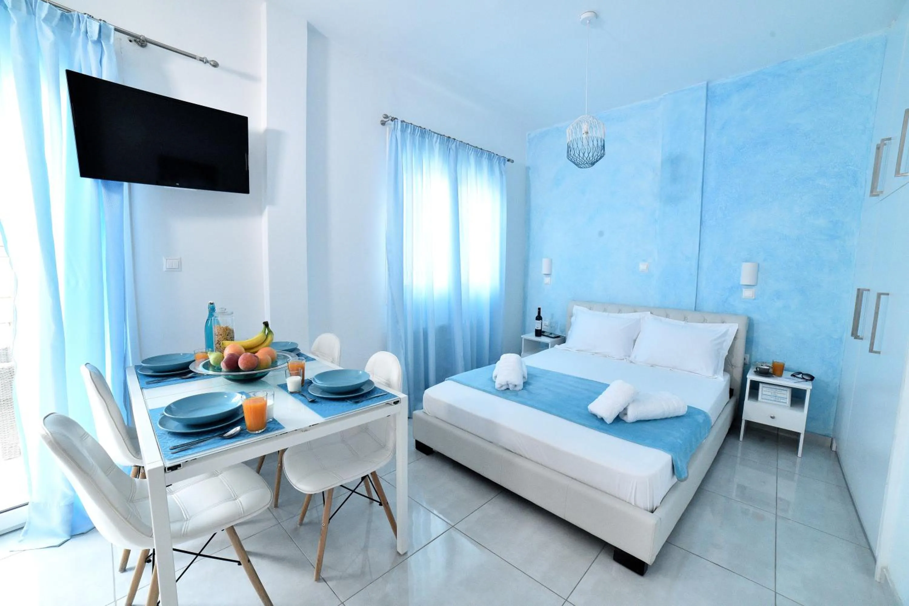 TV and multimedia, Bed in Central Athens Studios