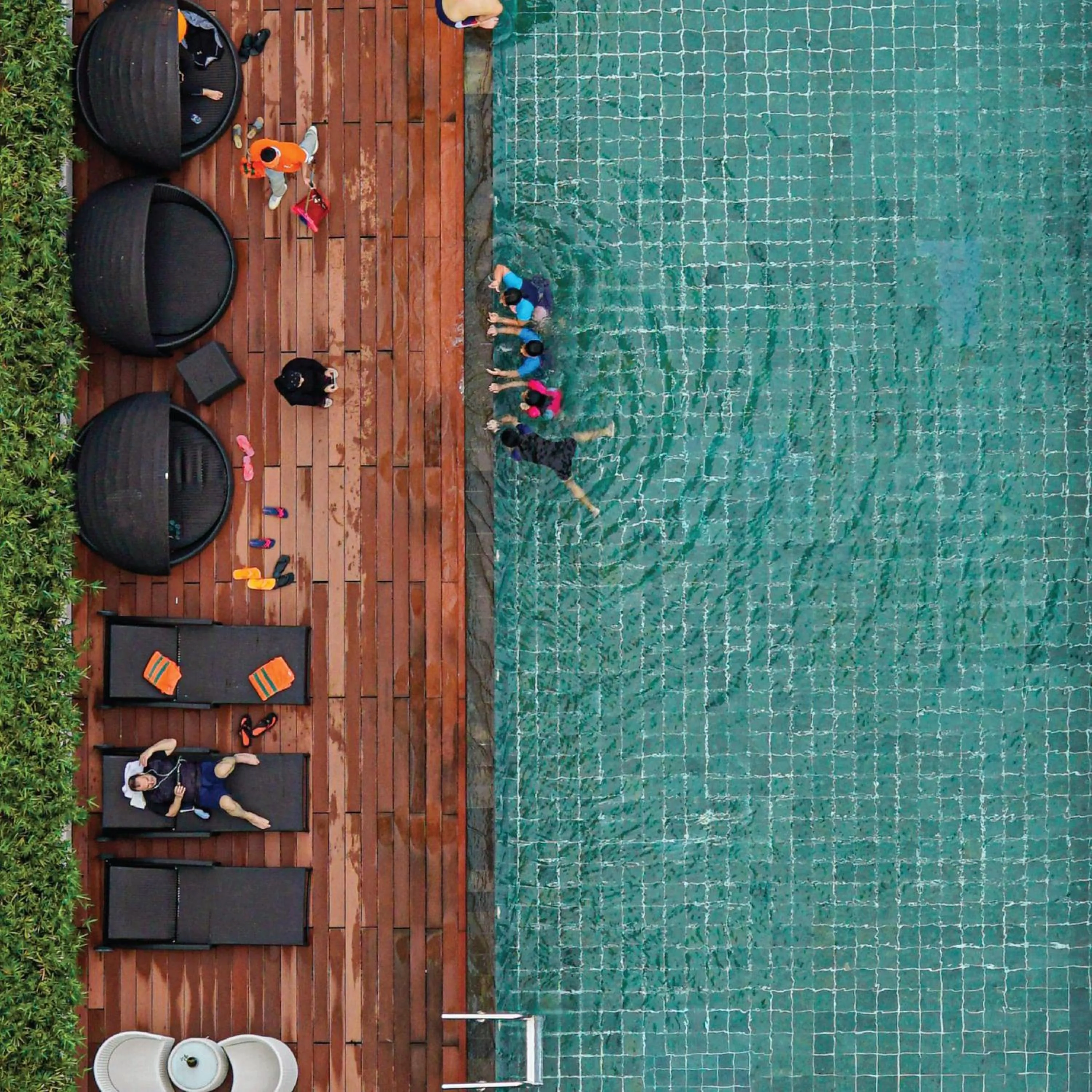 Swimming pool in HARRIS Hotel Batam Center