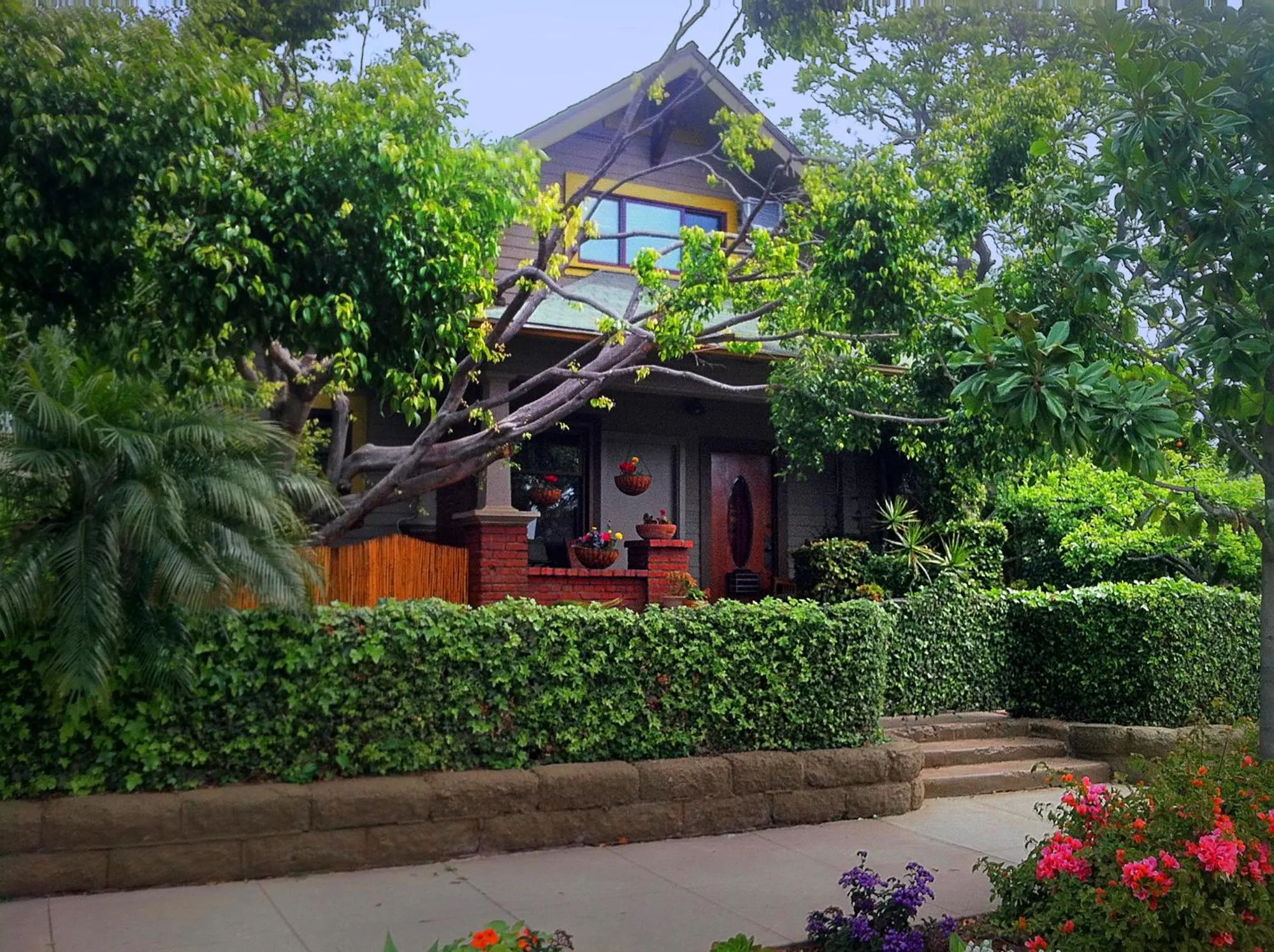 Facade/entrance in The 3 Dux