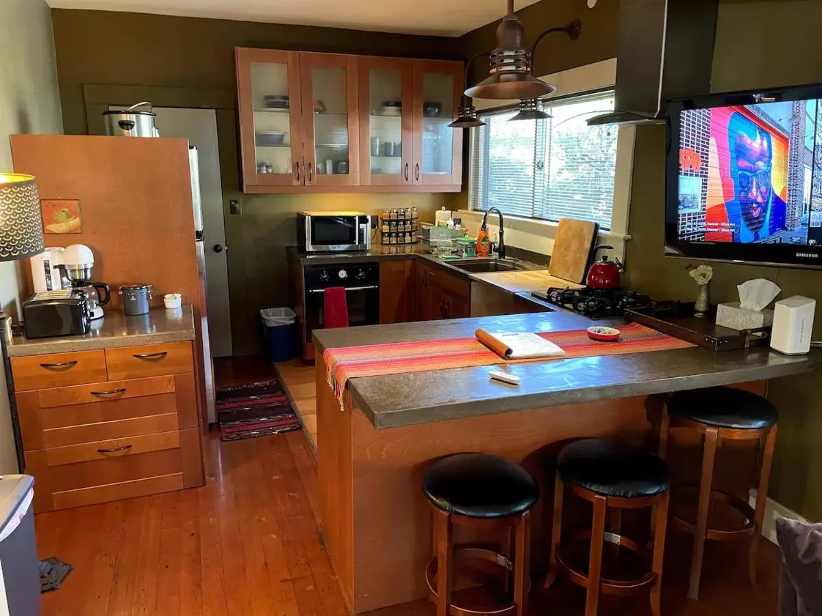 kitchen in The 3 Dux