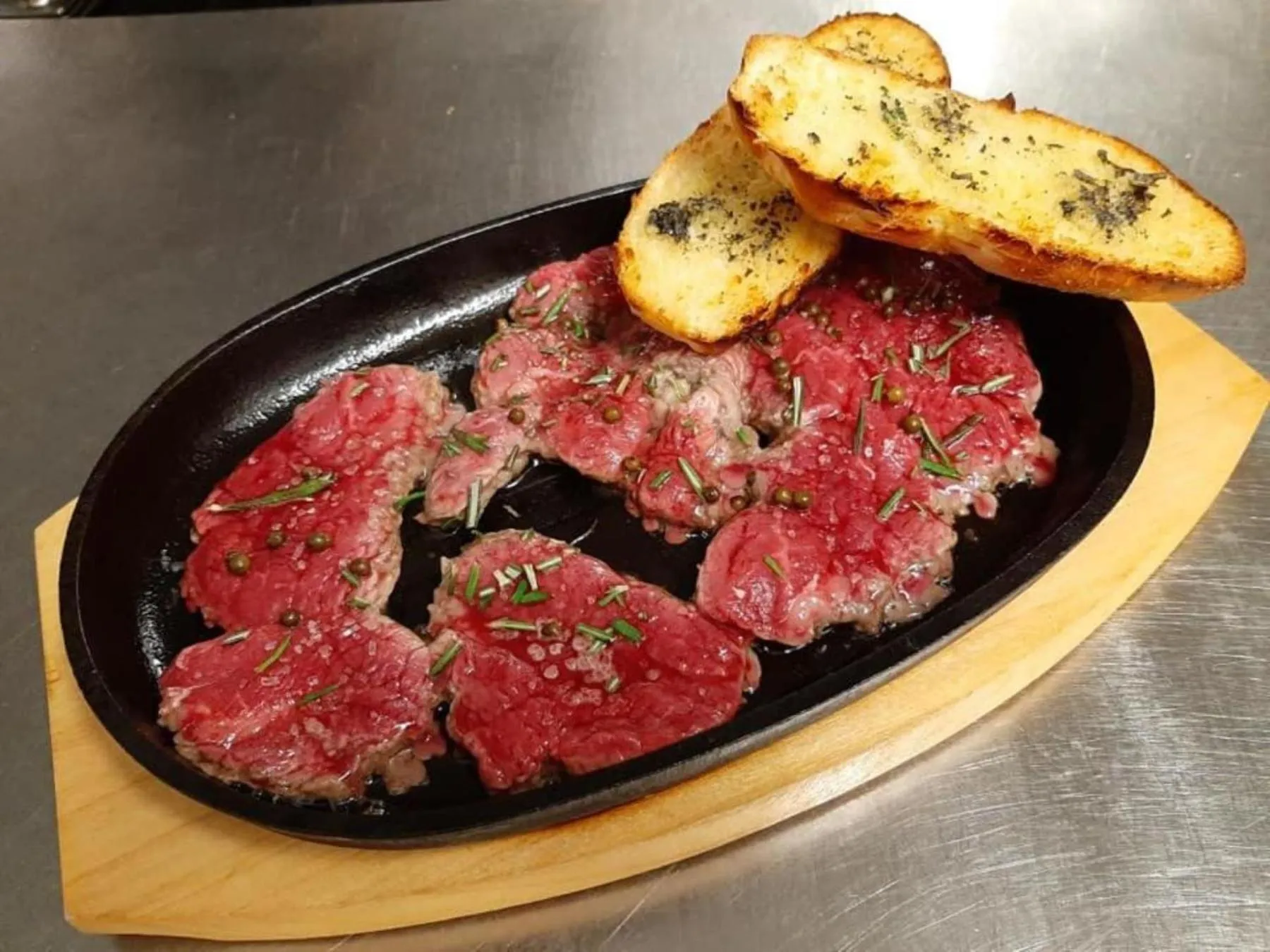 Restaurant/places to eat in Wellness & Sport Hotel TTC