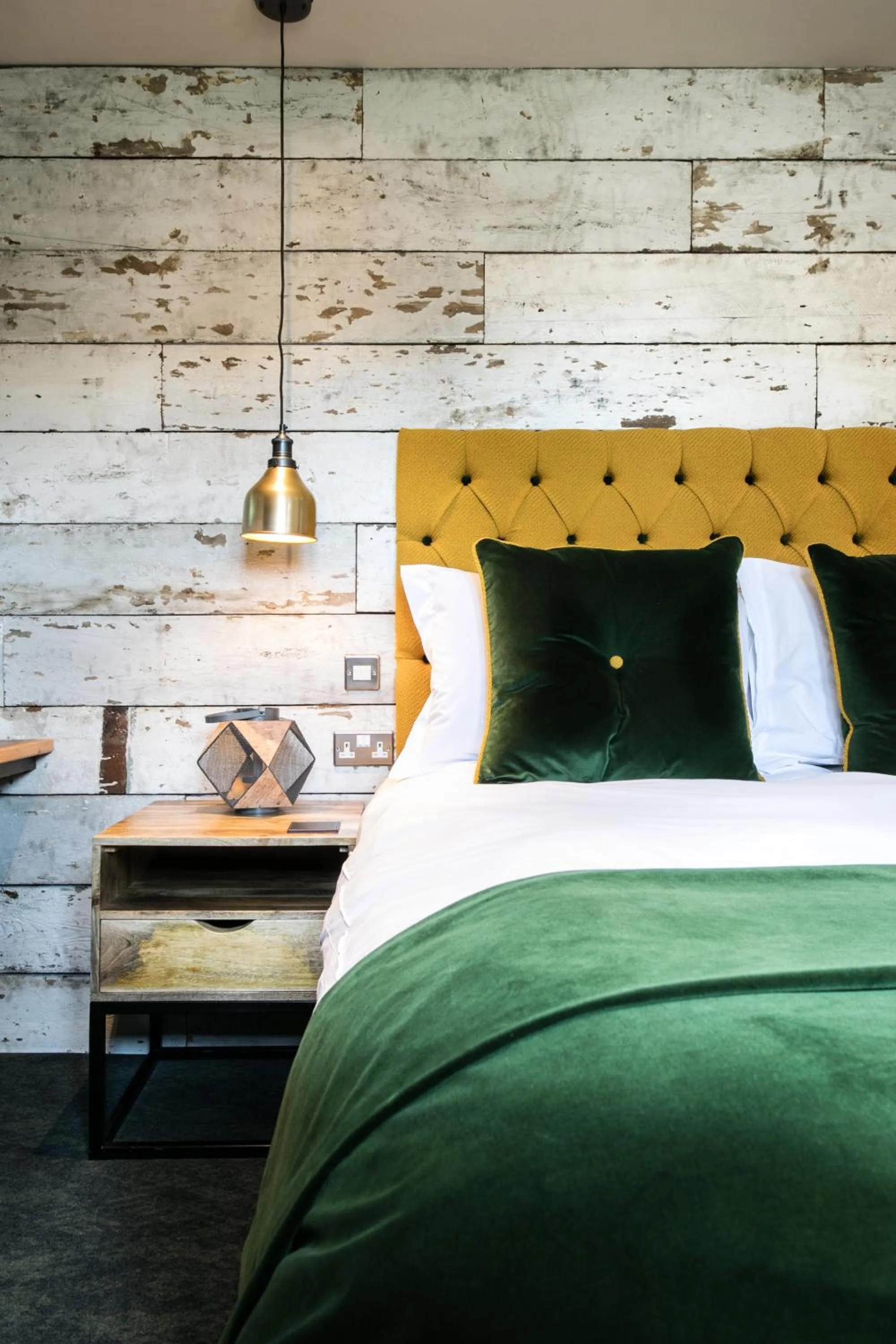 Bed in The Green Dragon Inn