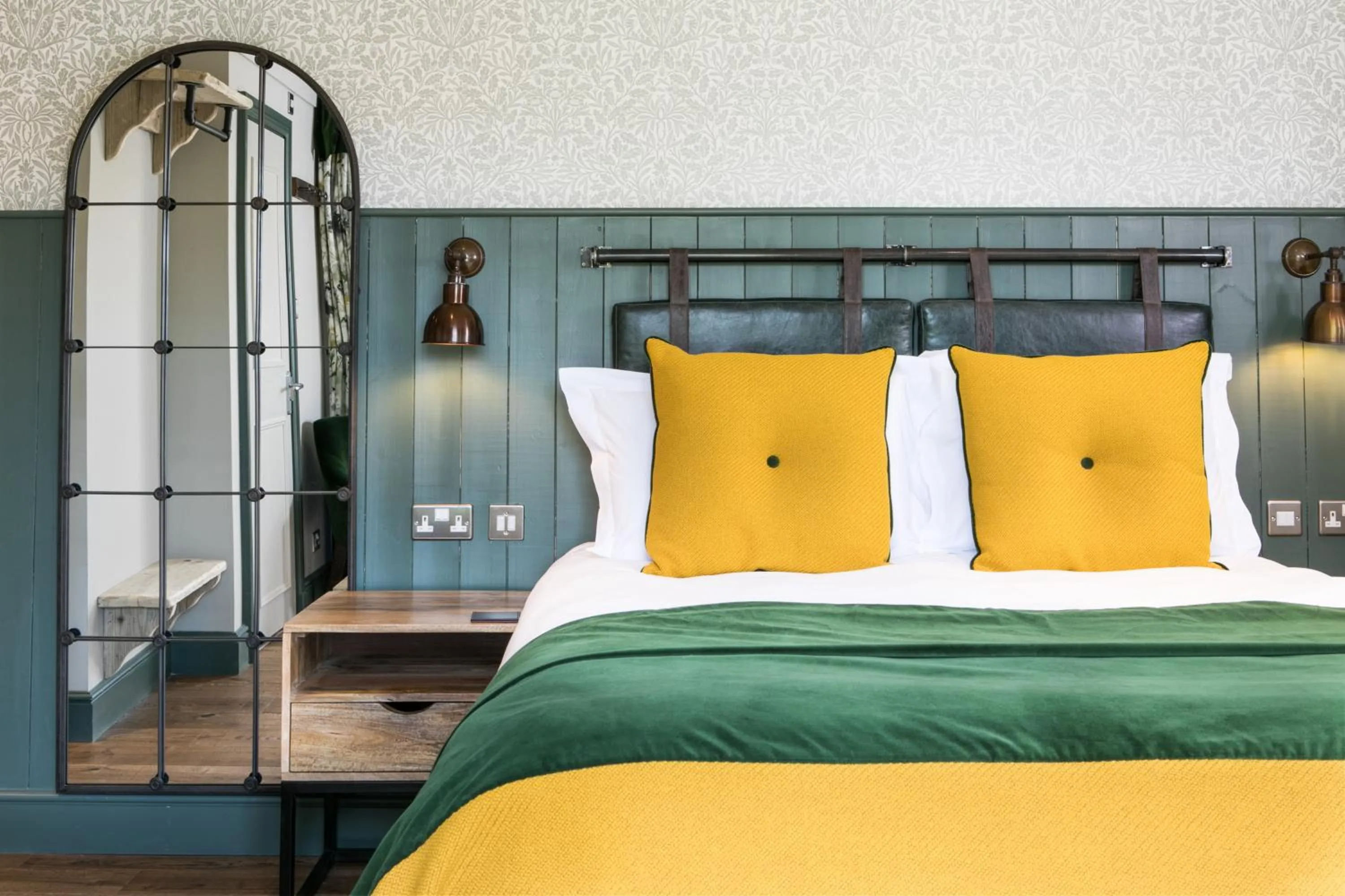 Bed in The Green Dragon Inn