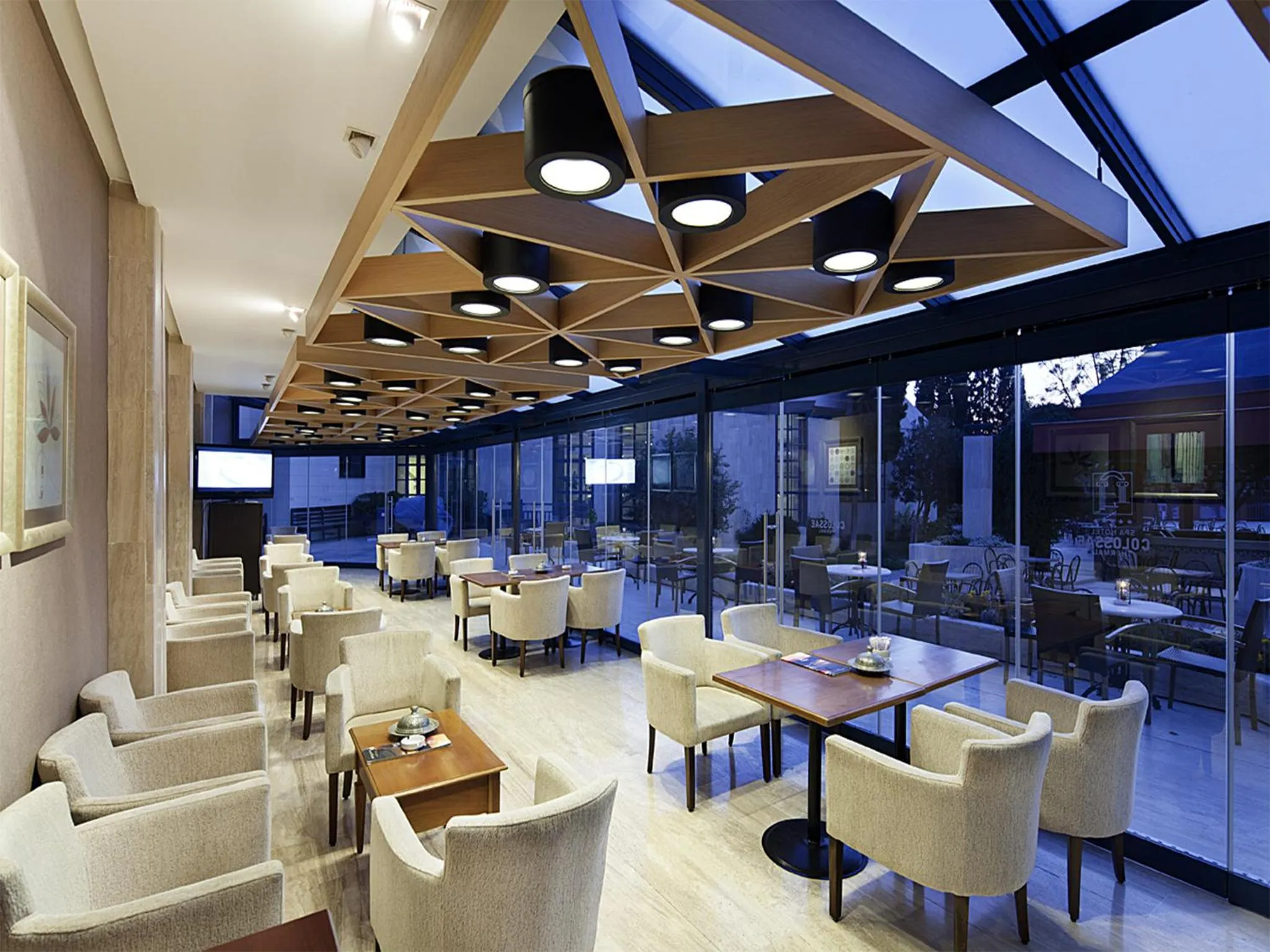 Winter in Spa Hotel Colossae Thermal