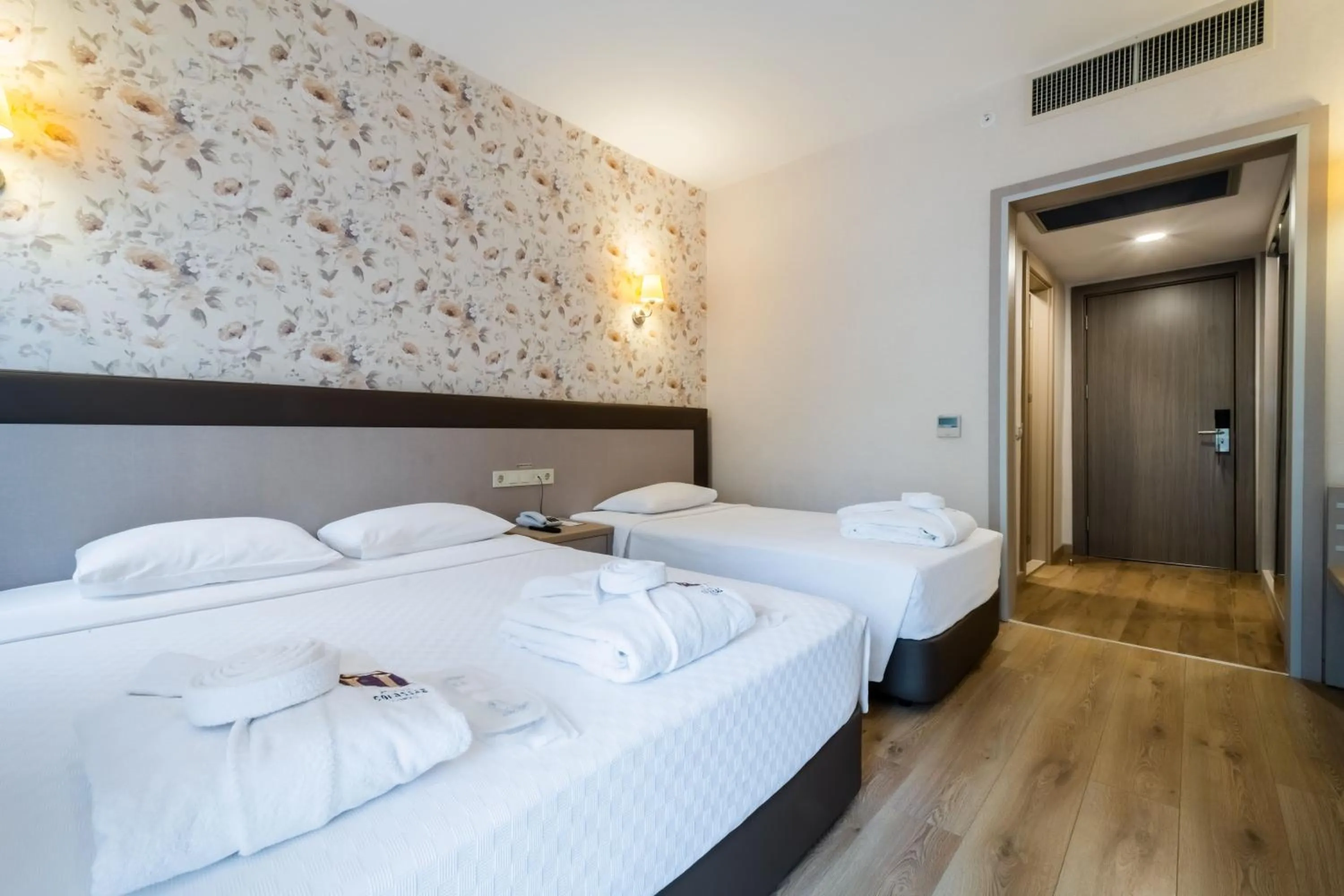 Photo of the whole room, Bed in Spa Hotel Colossae Thermal