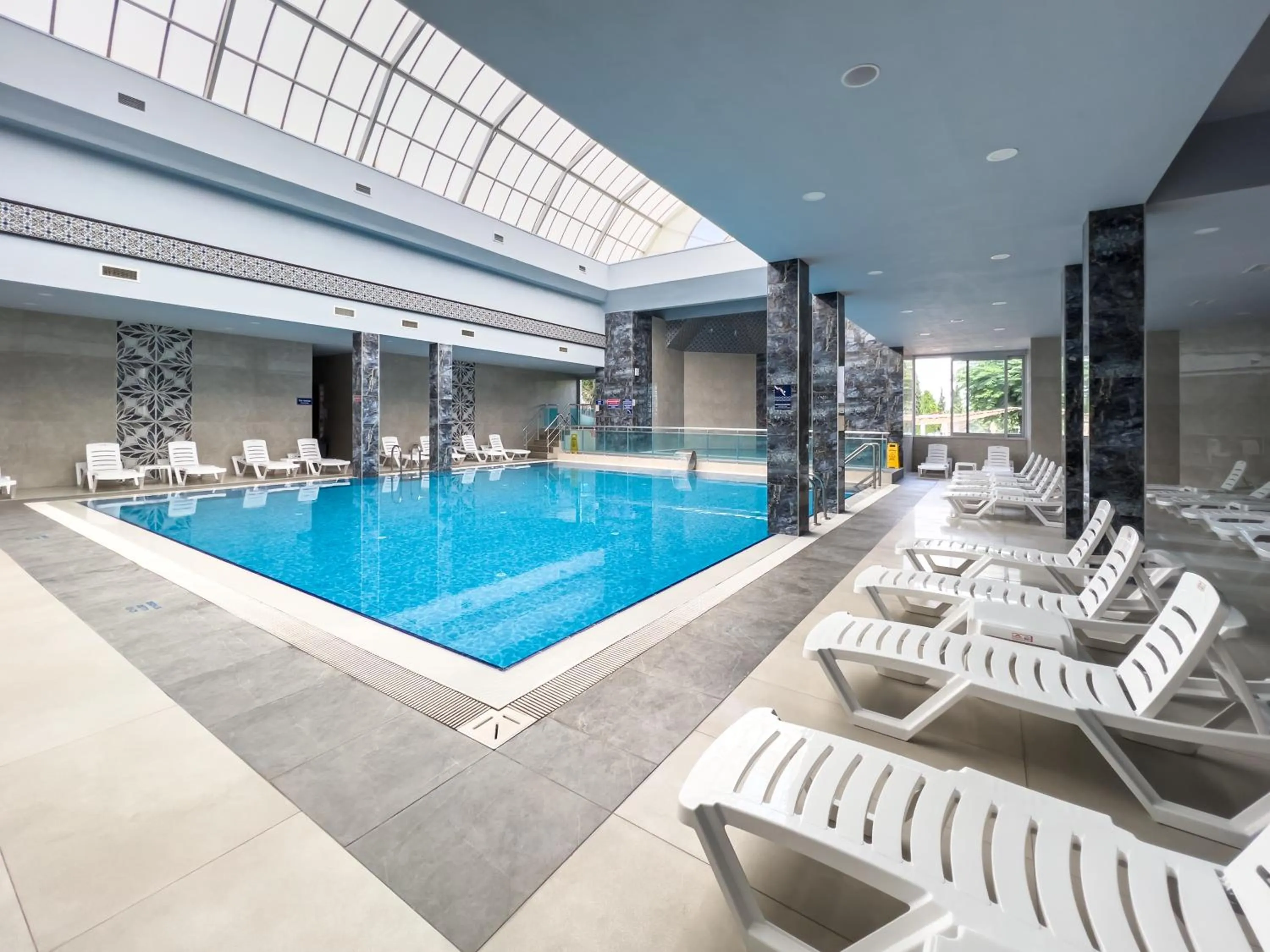 Swimming pool in Spa Hotel Colossae Thermal