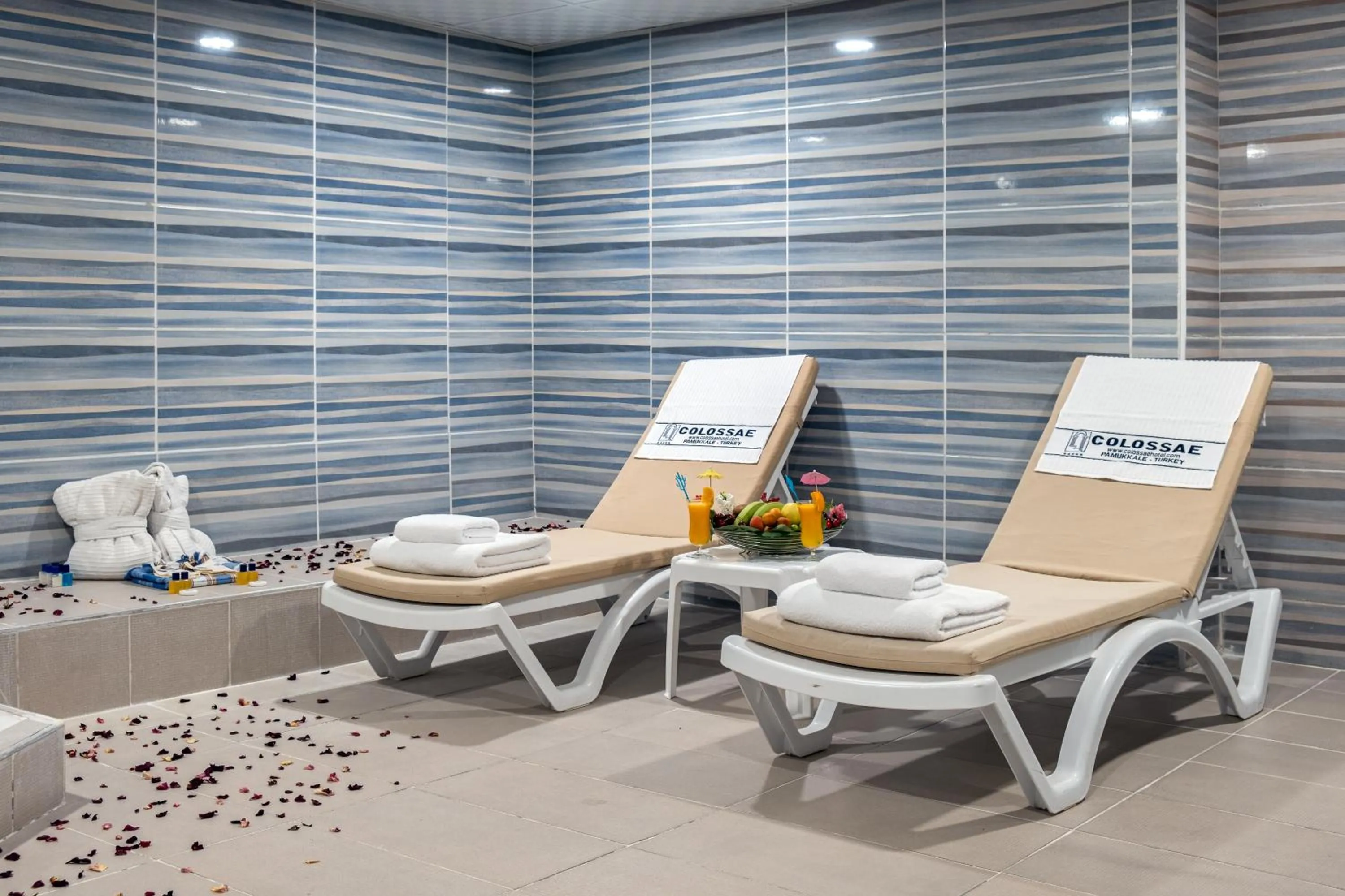 sunbed in Spa Hotel Colossae Thermal