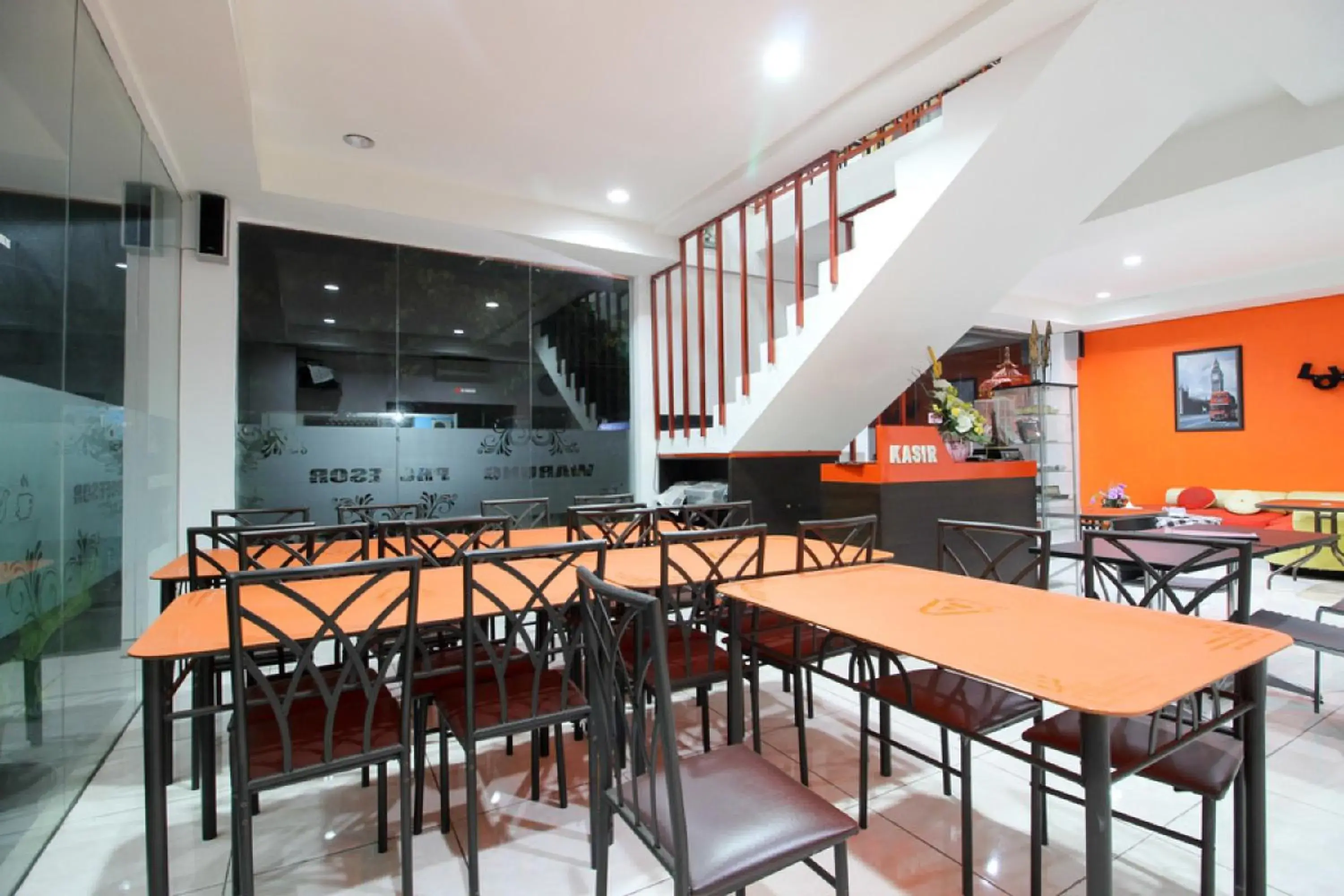 Breakfast in RedDoorz Plus @ Affandi Gejayan Breakfast in RedDoorz Plus @ Affandi Gejayan