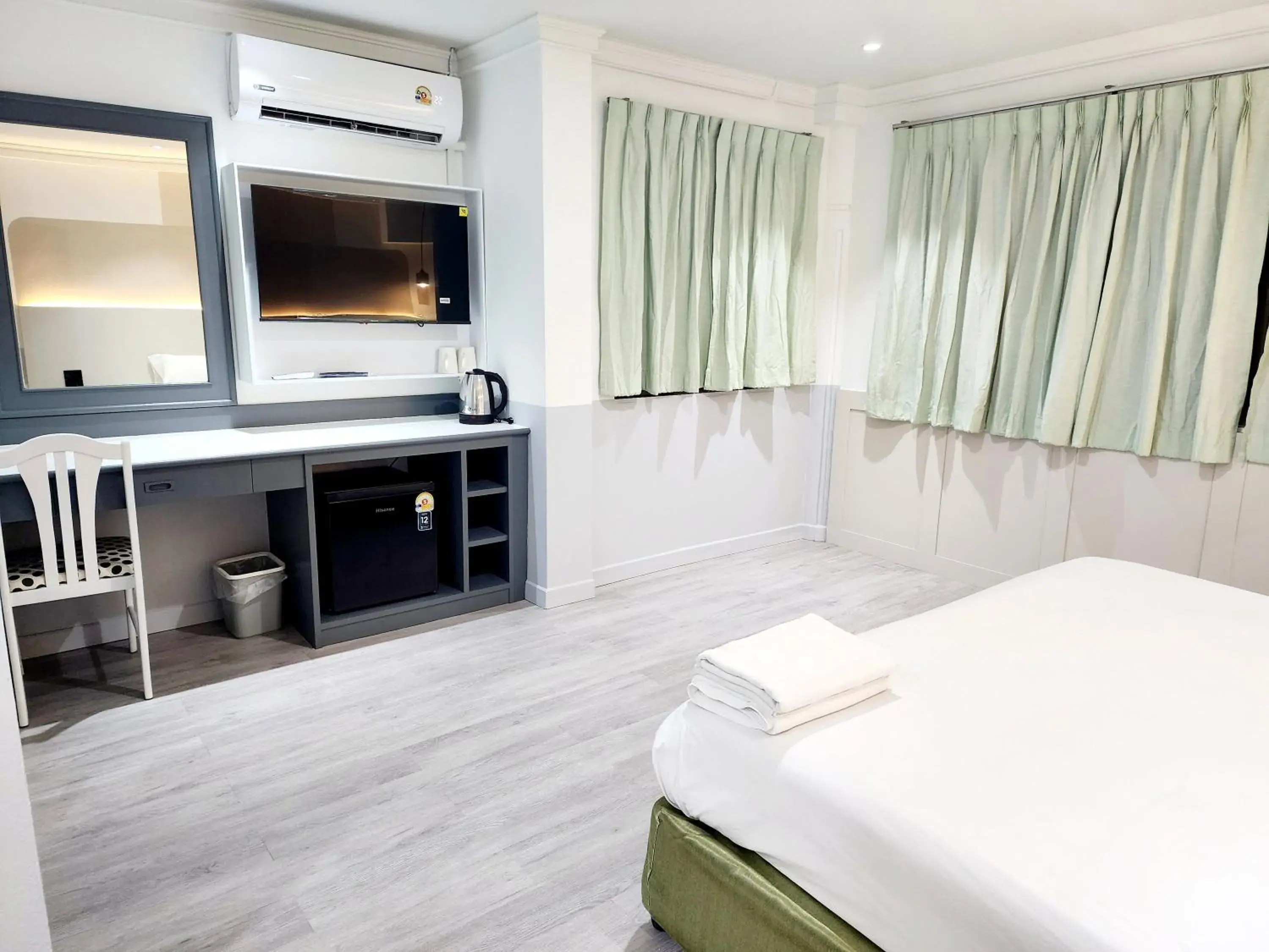 Bed in SEATEL Phuket, Patong Beach Bed in SEATEL Phuket, Patong Beach