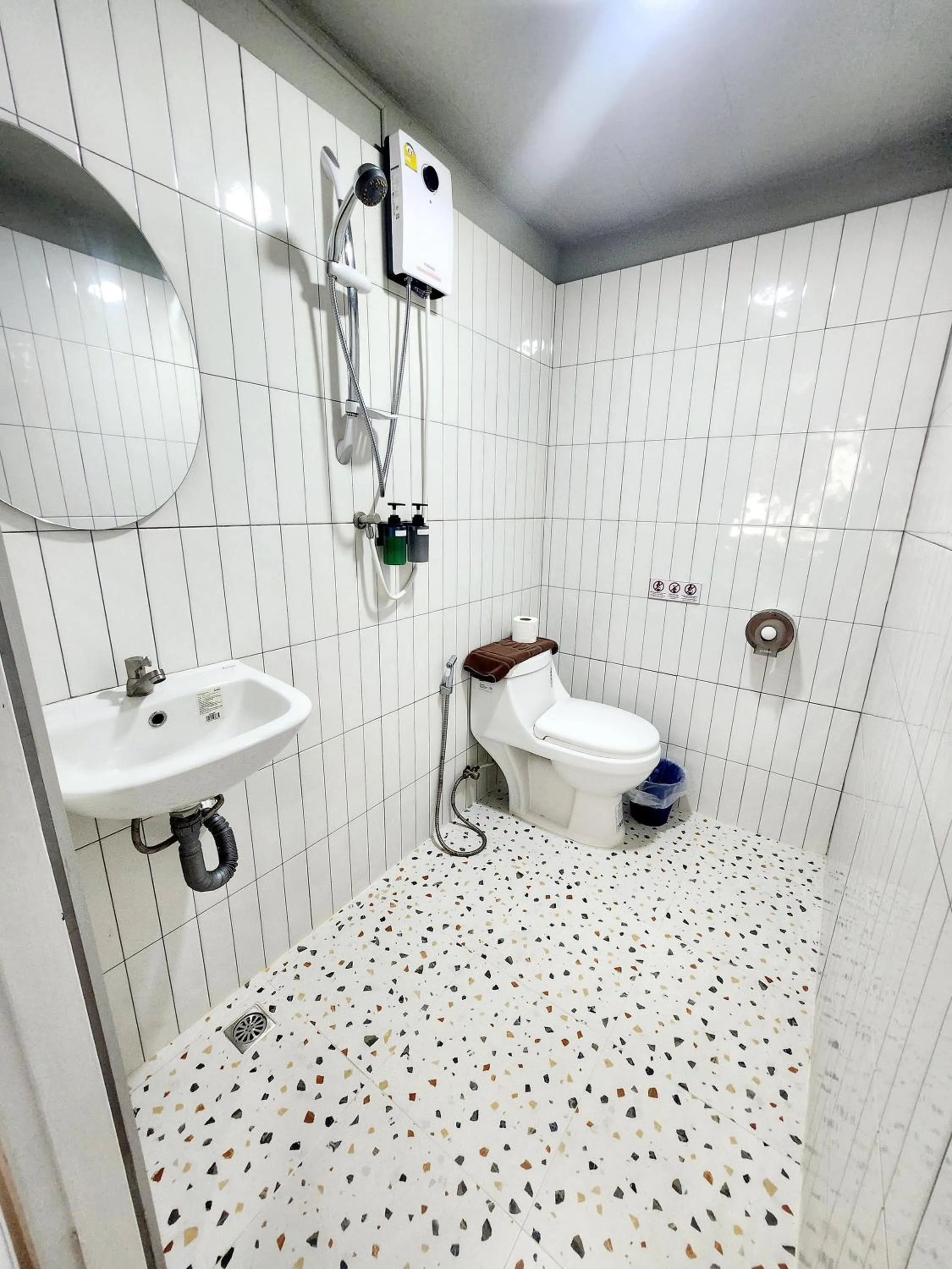 Bathroom in SEATEL Phuket, Patong Beach