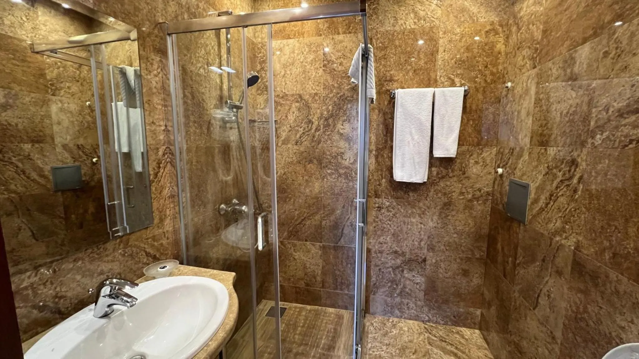Shower in JEPPESEN RESIDENCE