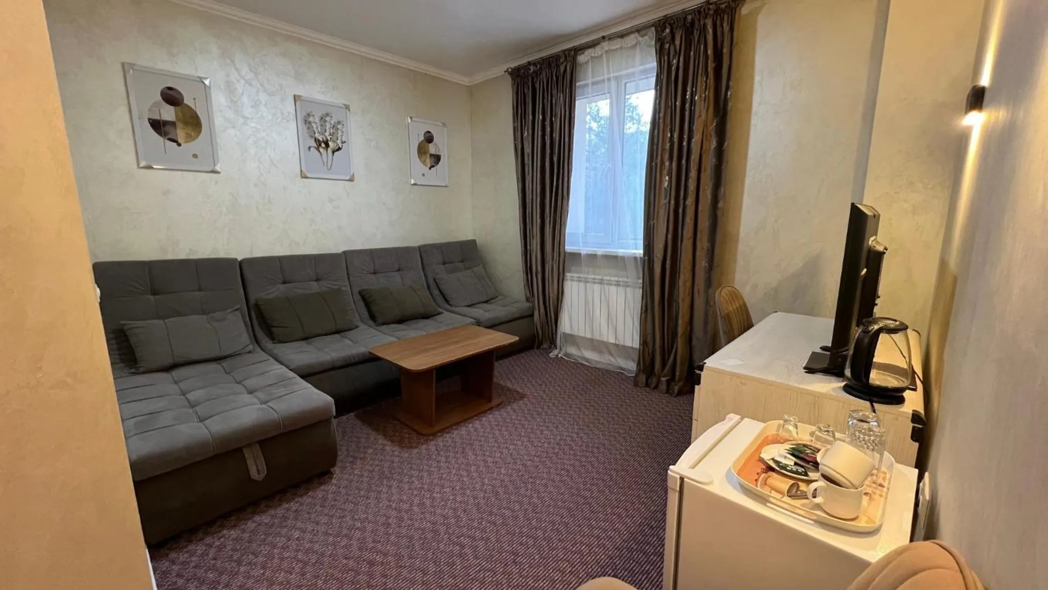 Seating area in JEPPESEN RESIDENCE