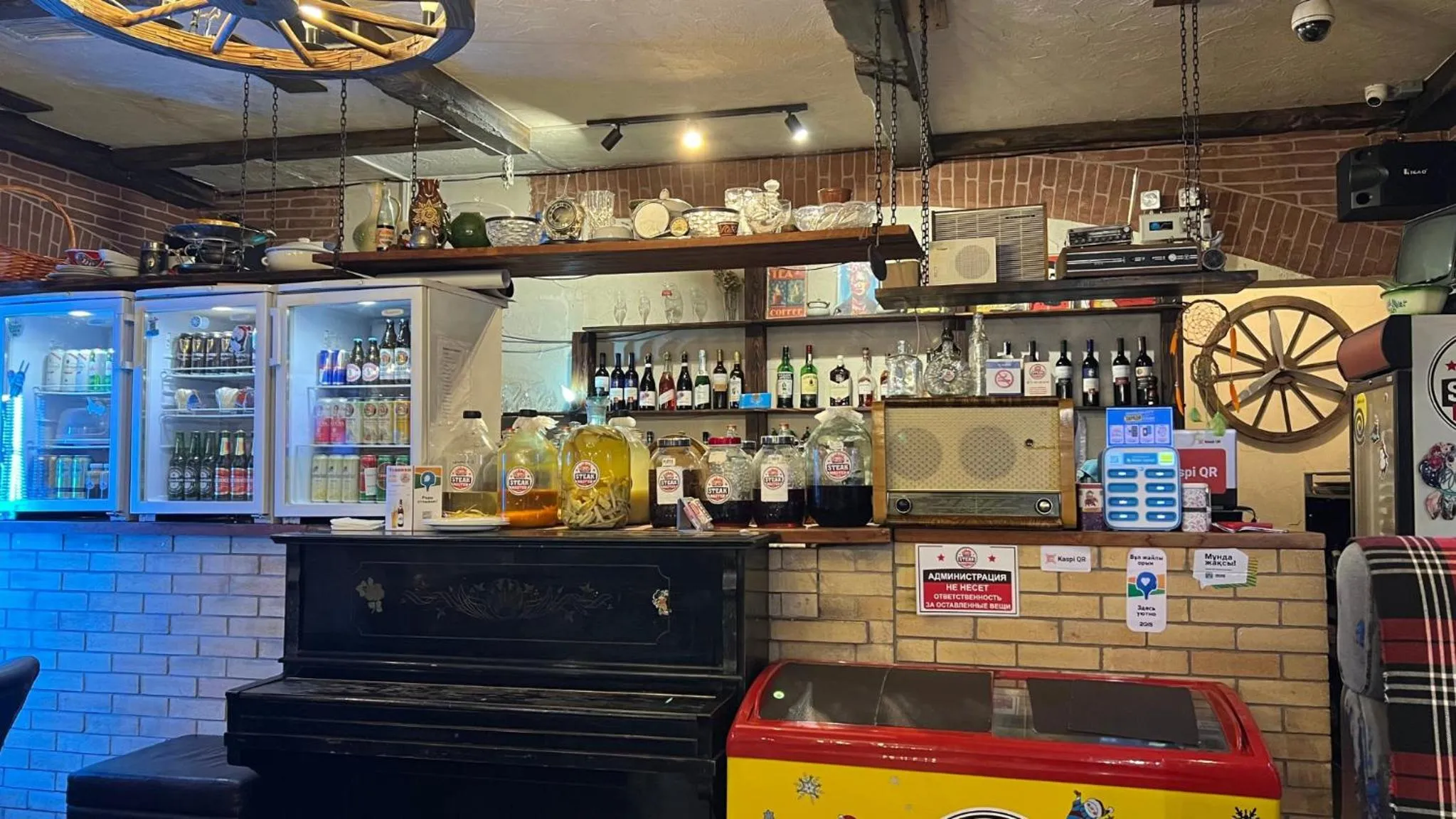 Restaurant/places to eat in JEPPESEN RESIDENCE