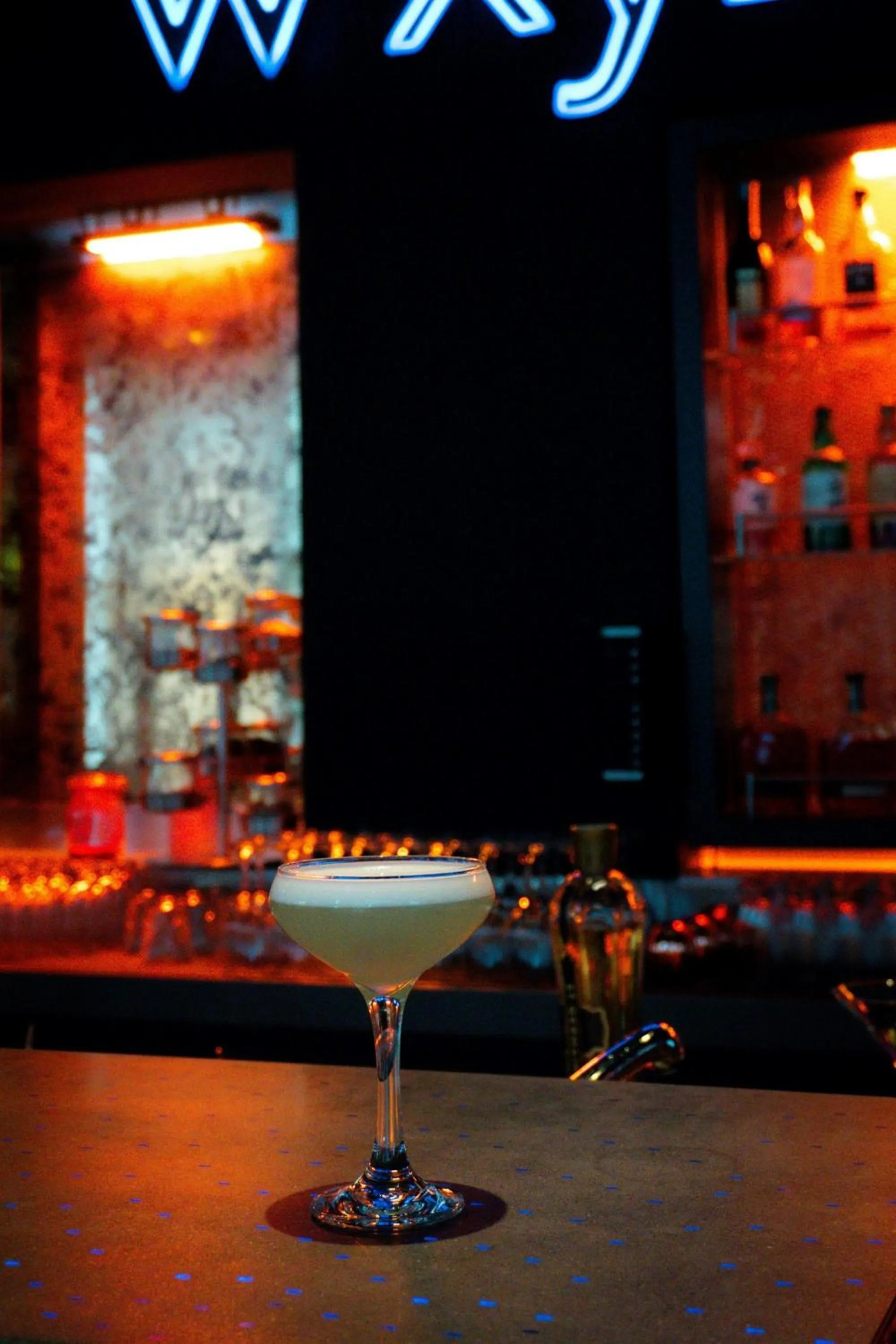 Lounge or bar in Aloft London Excel