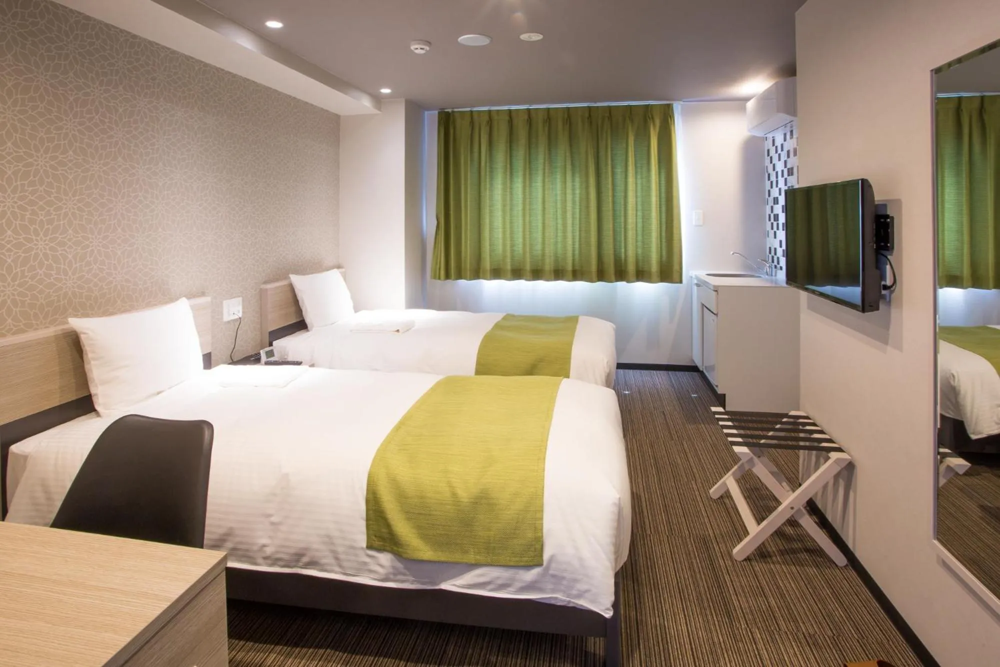 Bed in Kuretake Inn Osaka Sakaisuji Honmachi