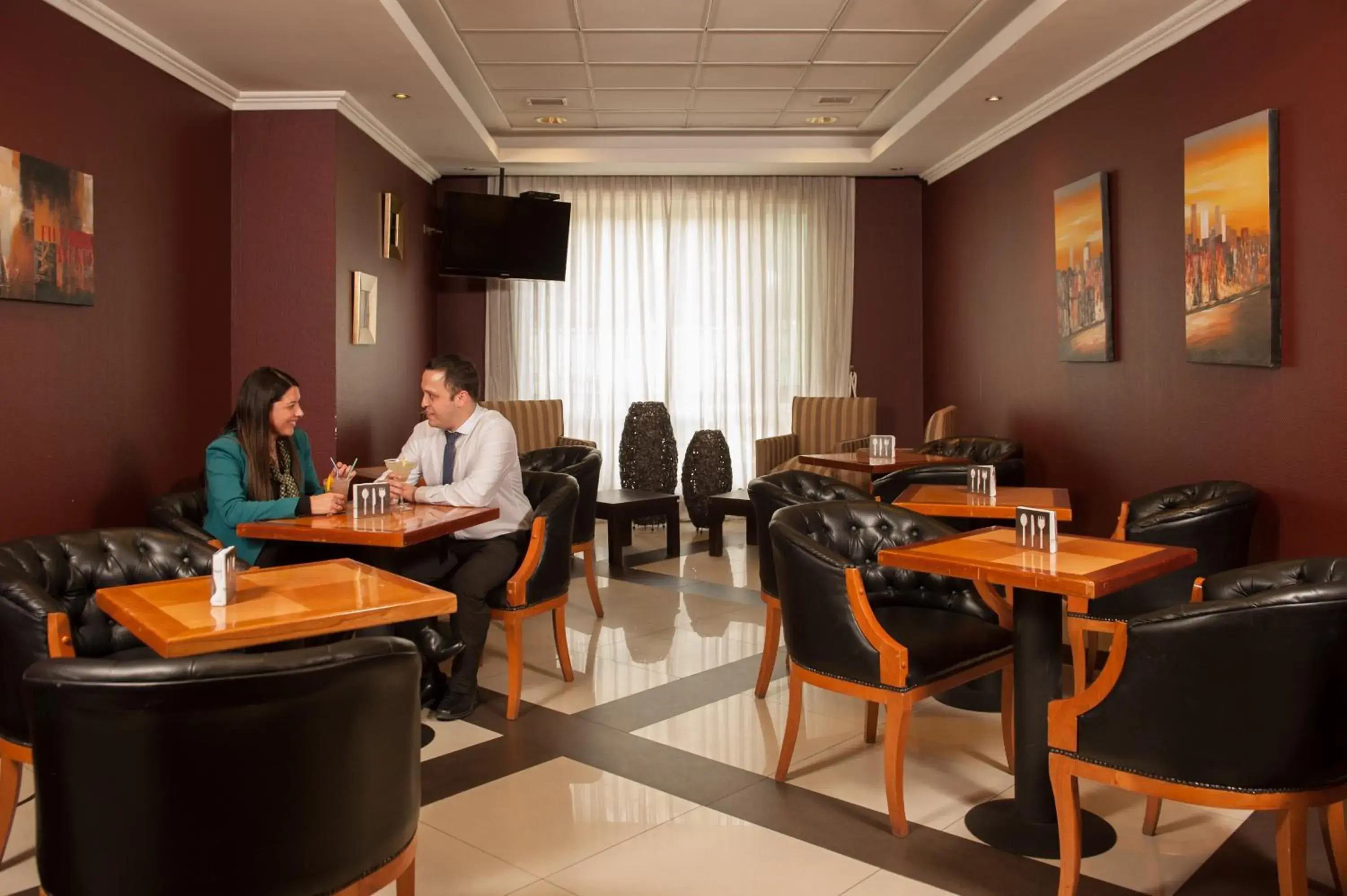 Restaurant/places to eat in Hotel Diego de Almagro Lomas Verdes Restaurant/places to eat in Hotel Diego de Almagro Lomas Verdes