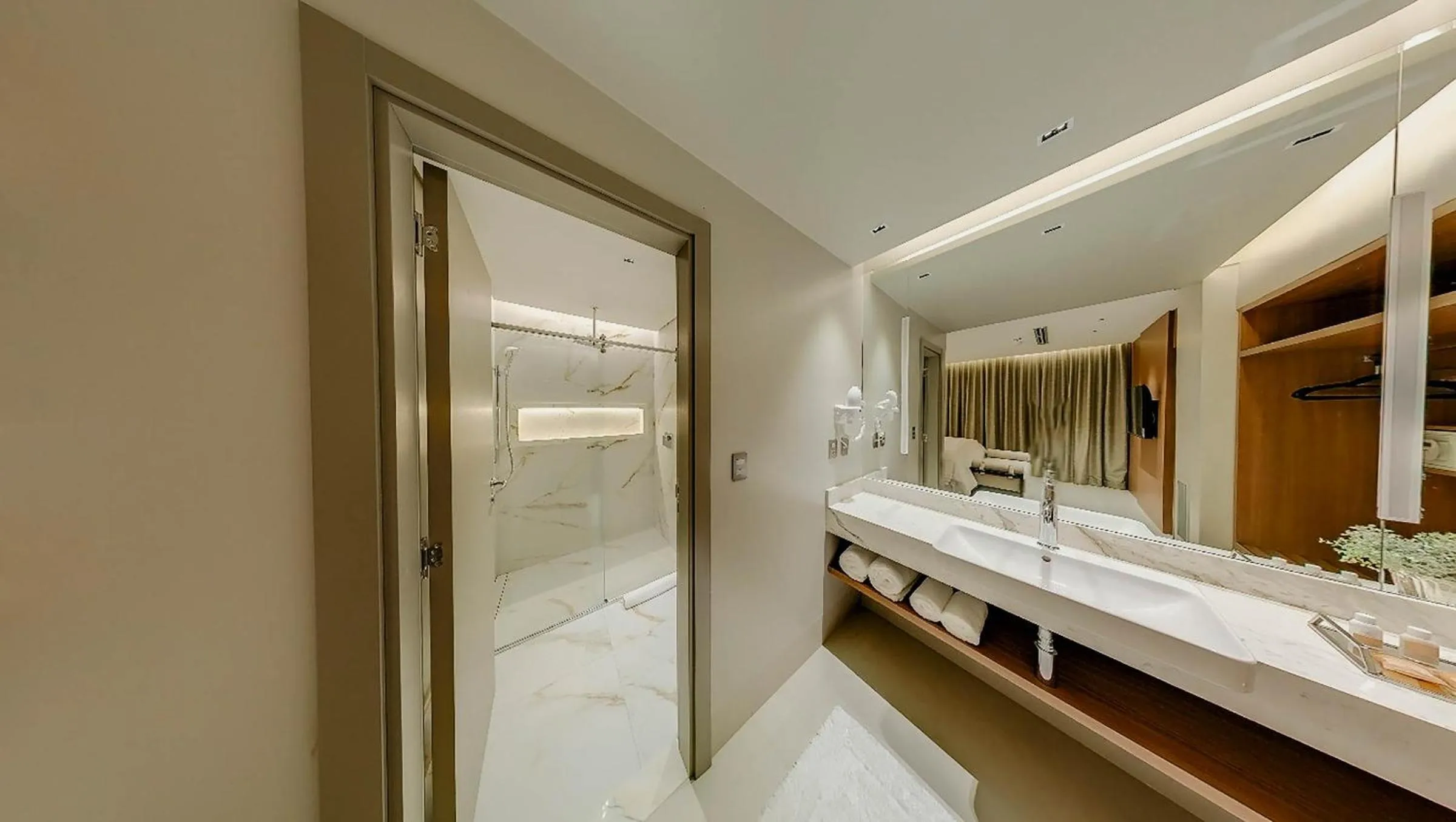 Bed in Amazon Taiamã Hotel