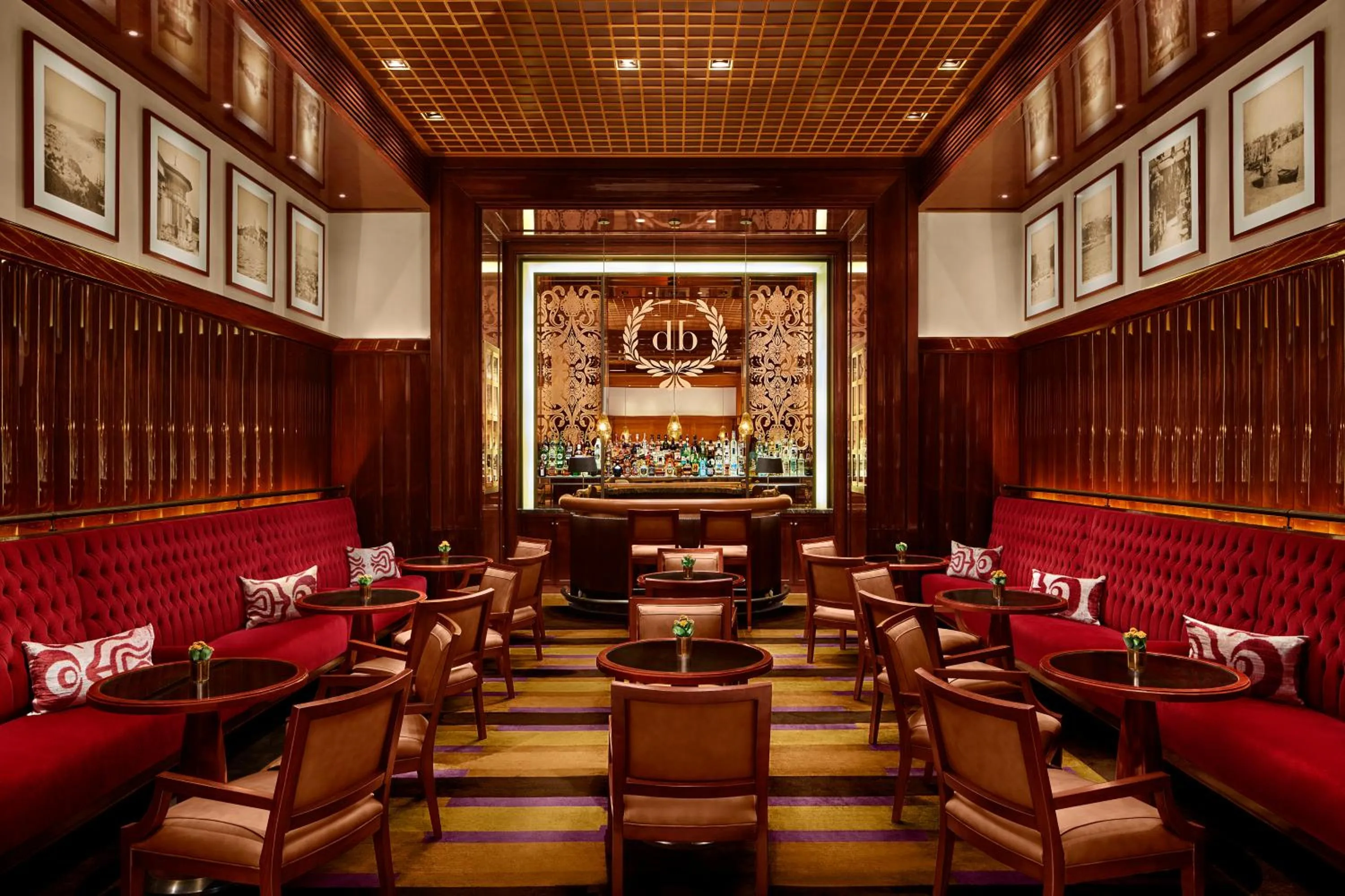 Lounge or bar in Divan Istanbul