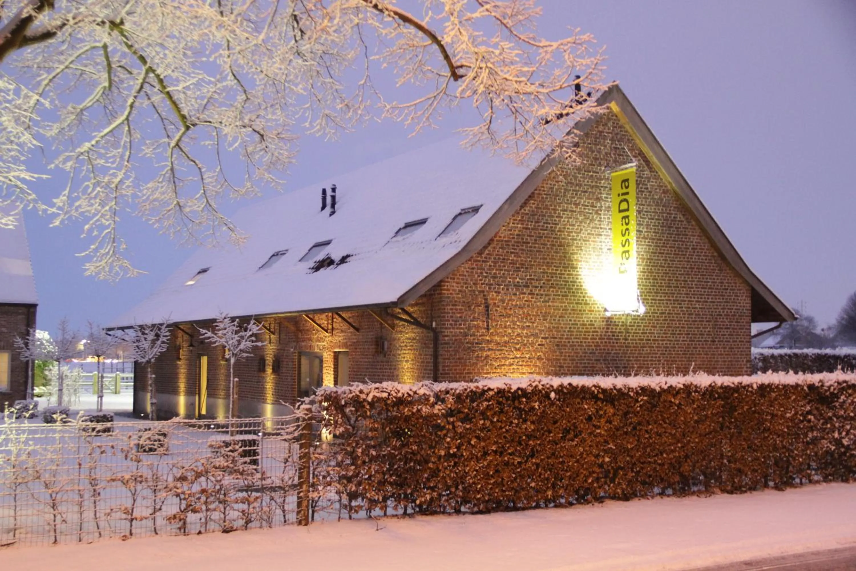 Property building in Hotel - B&B PassaDia