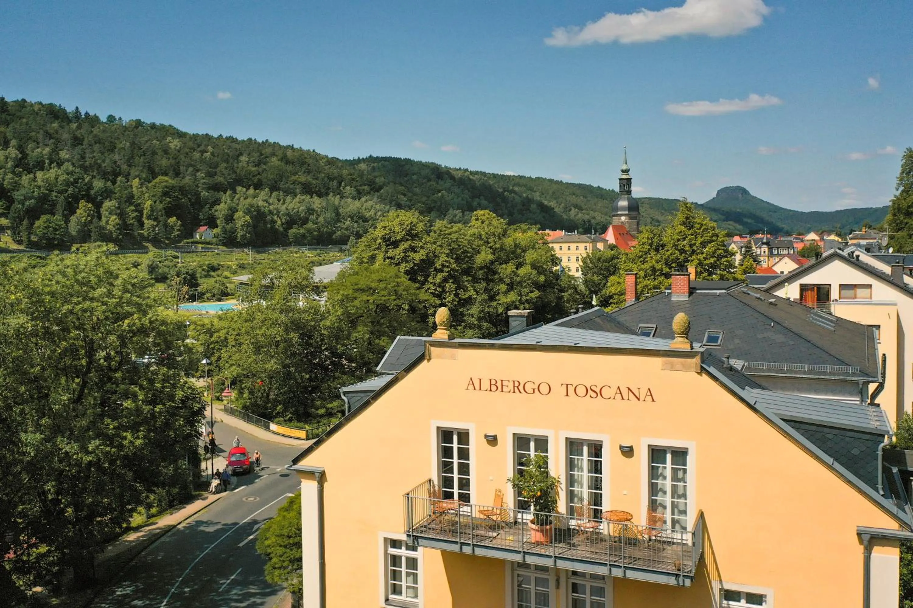 Property building in Albergo-Toscana