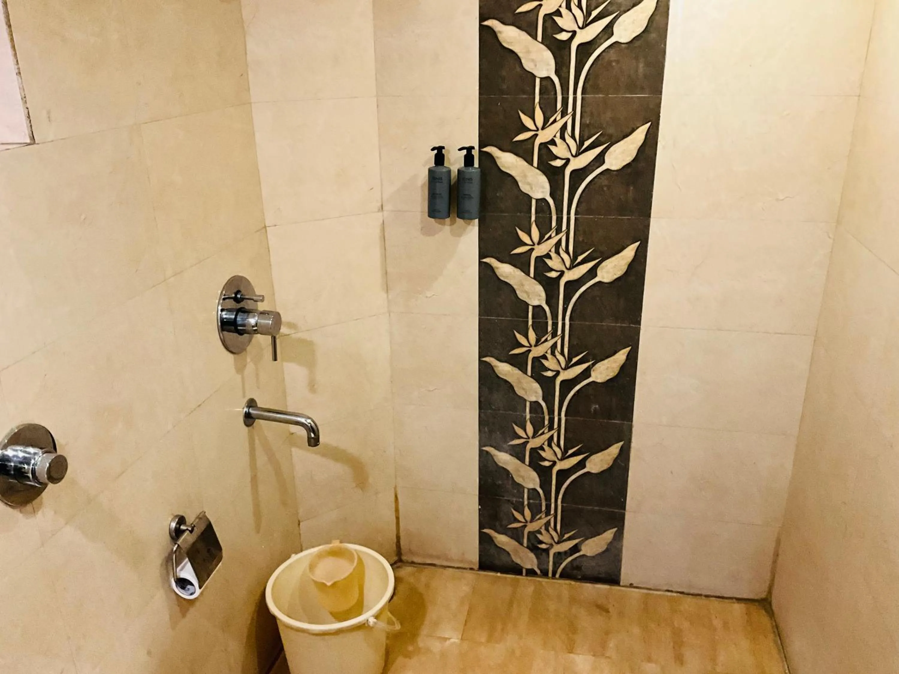 Bathroom in Hotel Galaxy