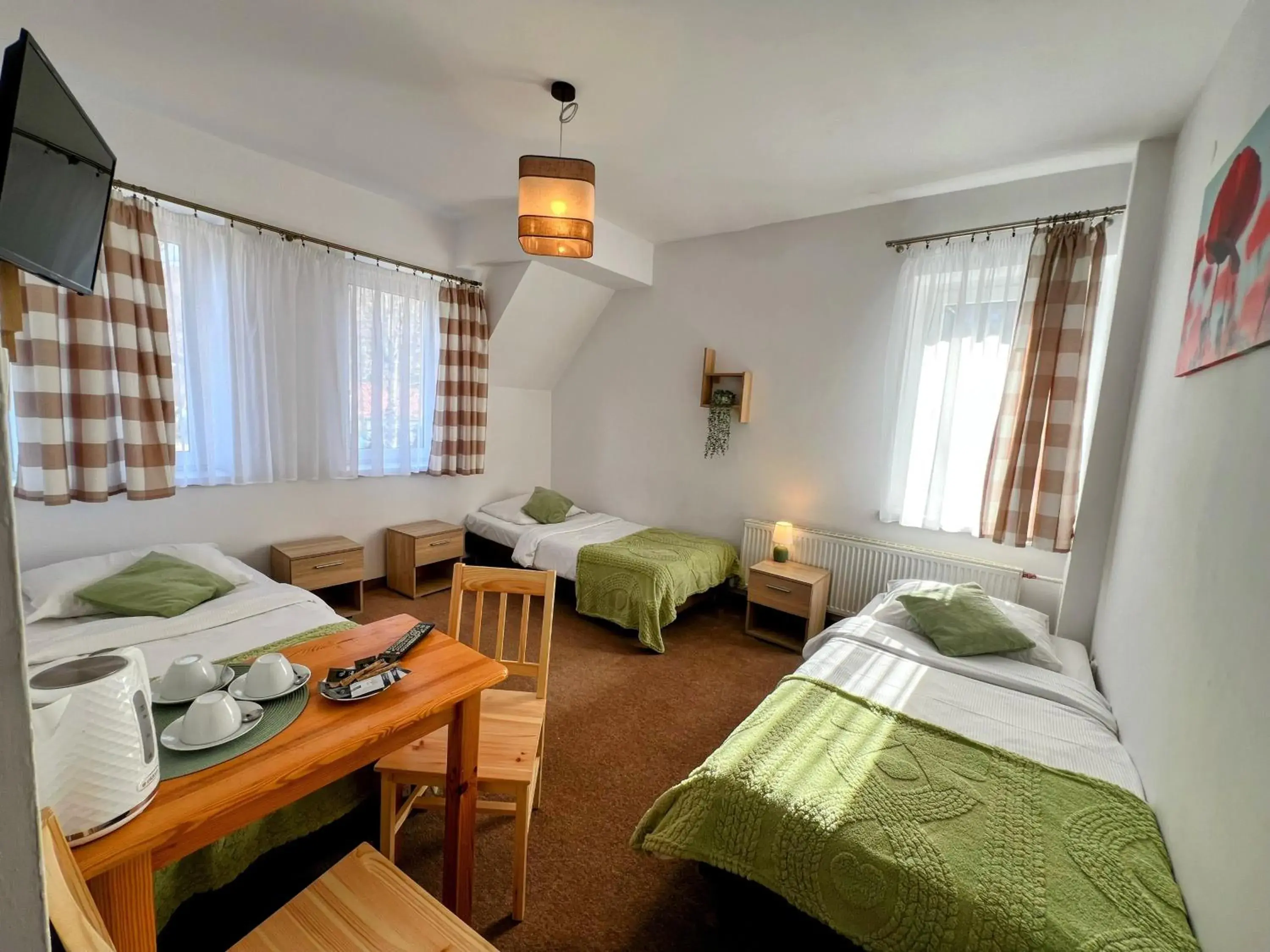 Triple Room with Private Bathroom in DW Bukówka Triple Room with Private Bathroom in DW Bukówka