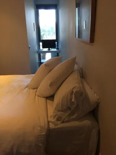 Bed in Marina View Apartment on the Maribyrnong River, Melbourne
