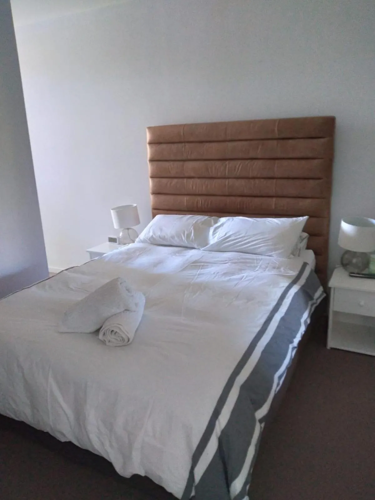 Bed in Marina View Apartment on the Maribyrnong River, Melbourne