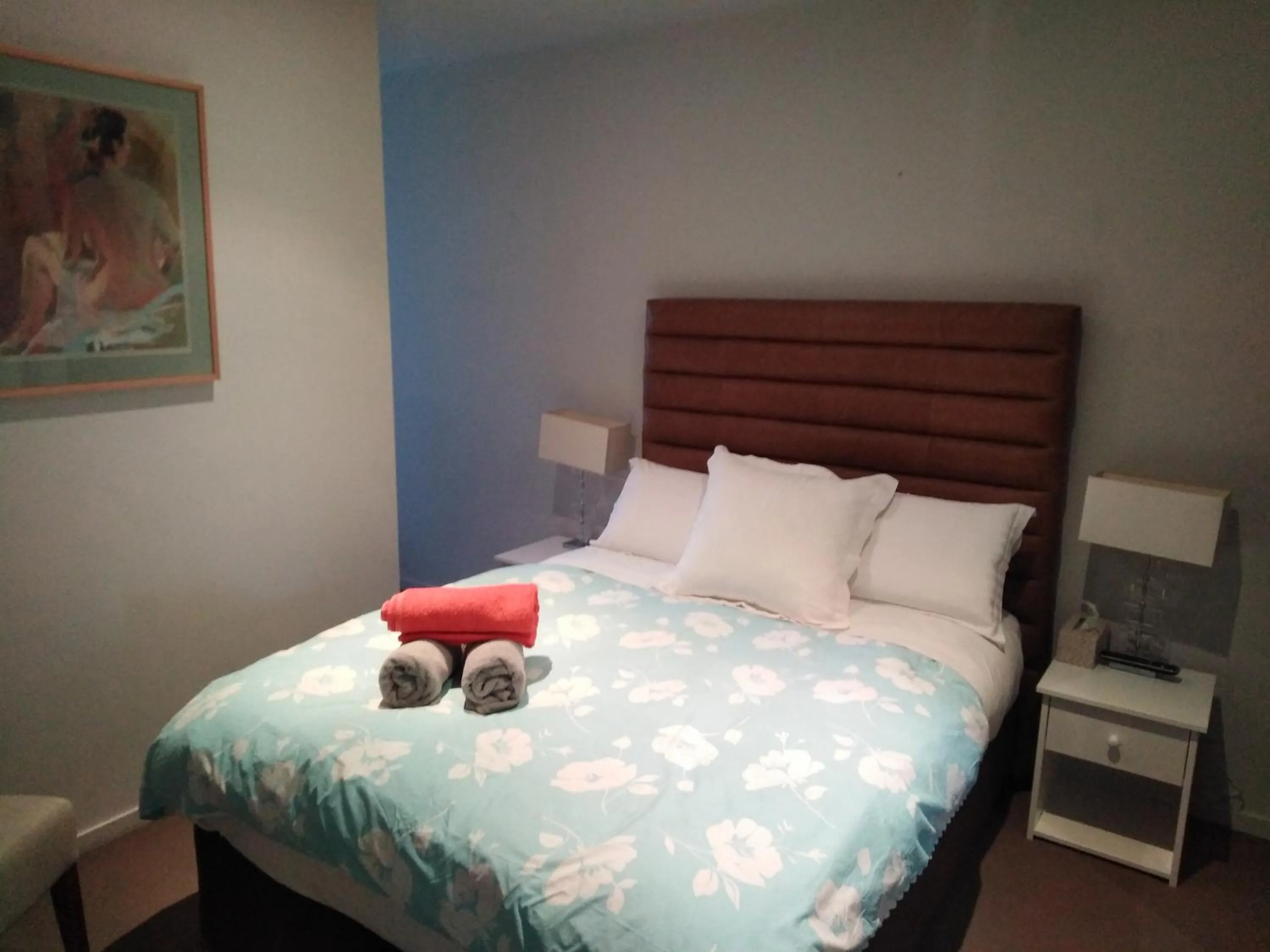 Bedroom, Bed in Marina View Apartment on the Maribyrnong River, Melbourne