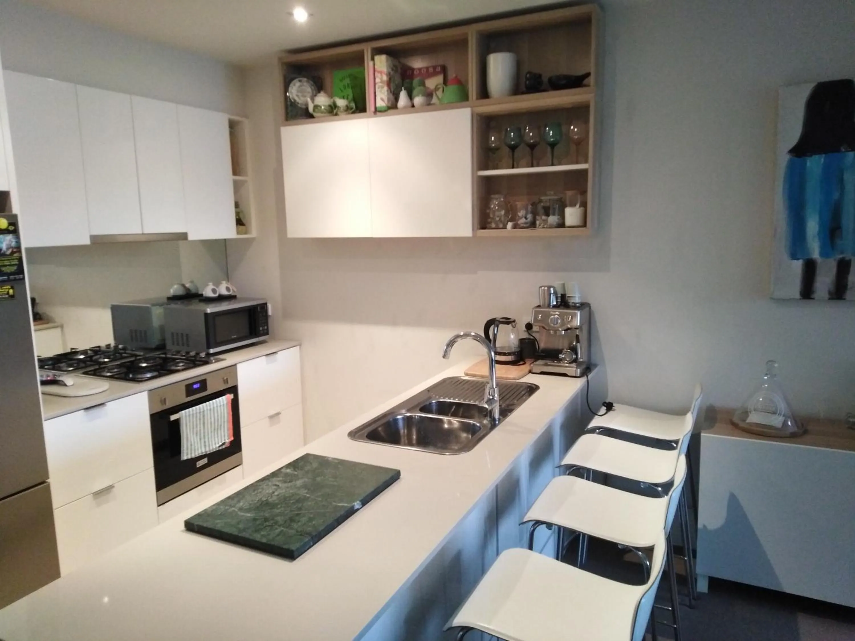 Kitchen or kitchenette in Marina View Apartment on the Maribyrnong River, Melbourne