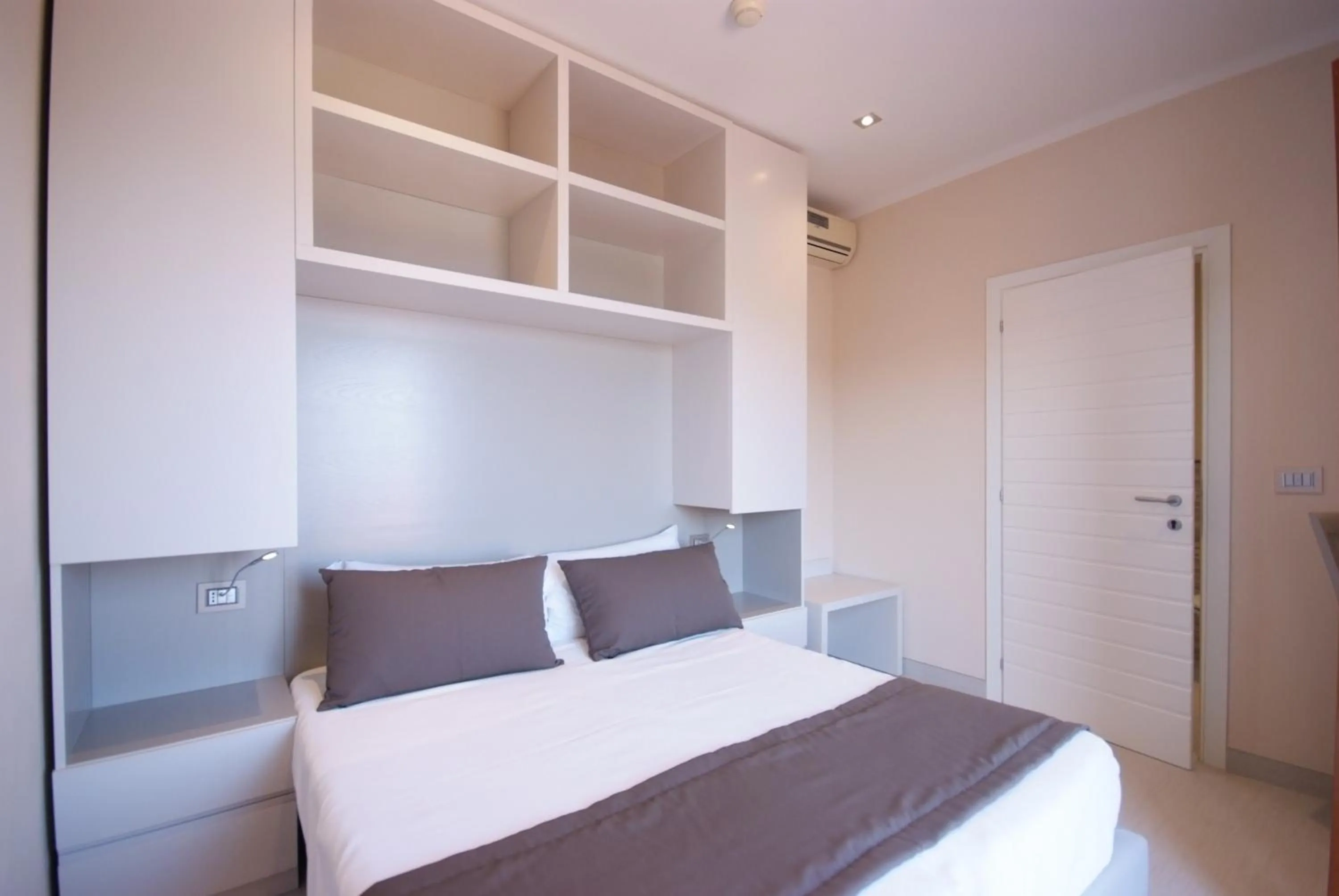 Other, Bed in Hotel La Perla Del Golfo