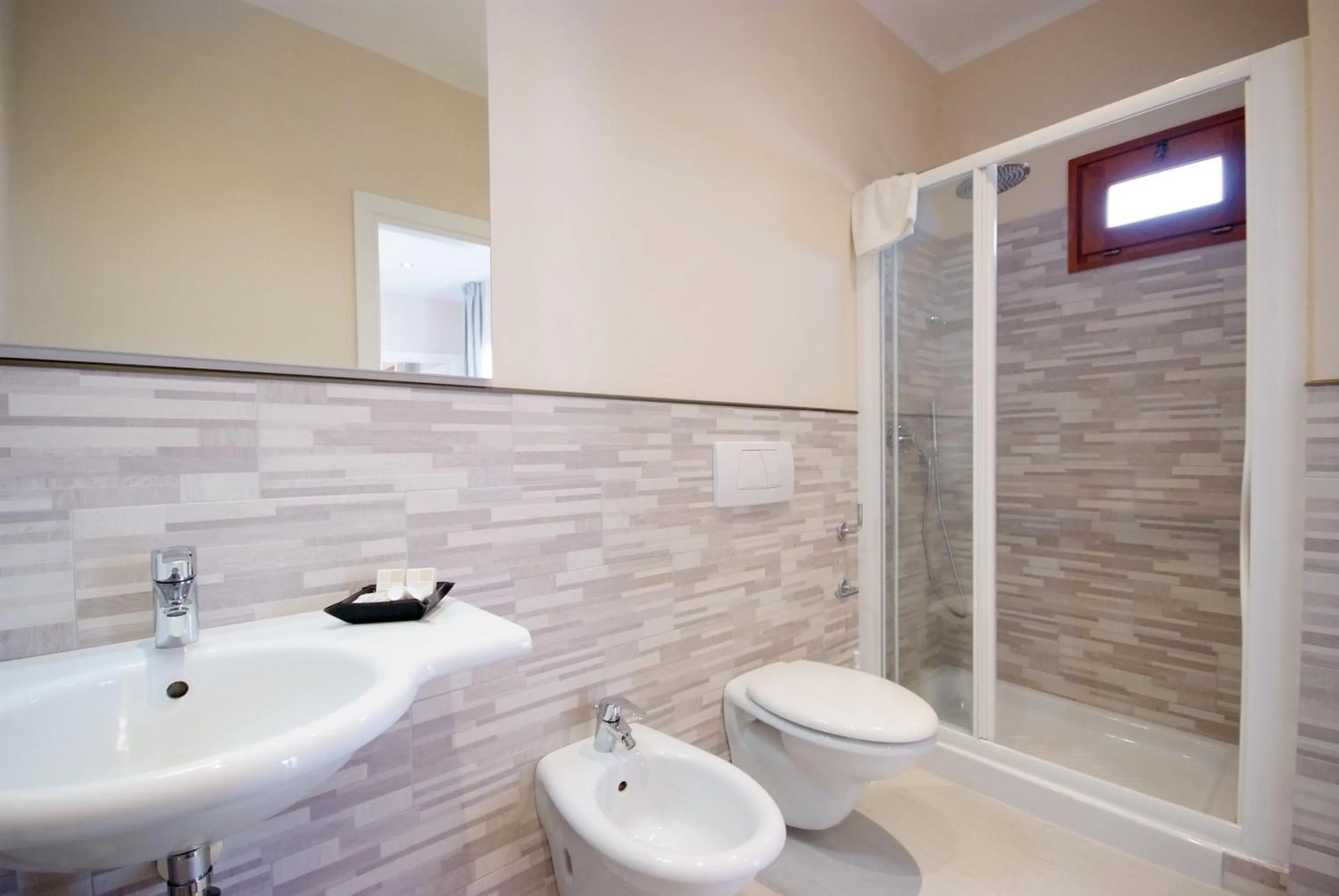 Bathroom in Hotel La Perla Del Golfo