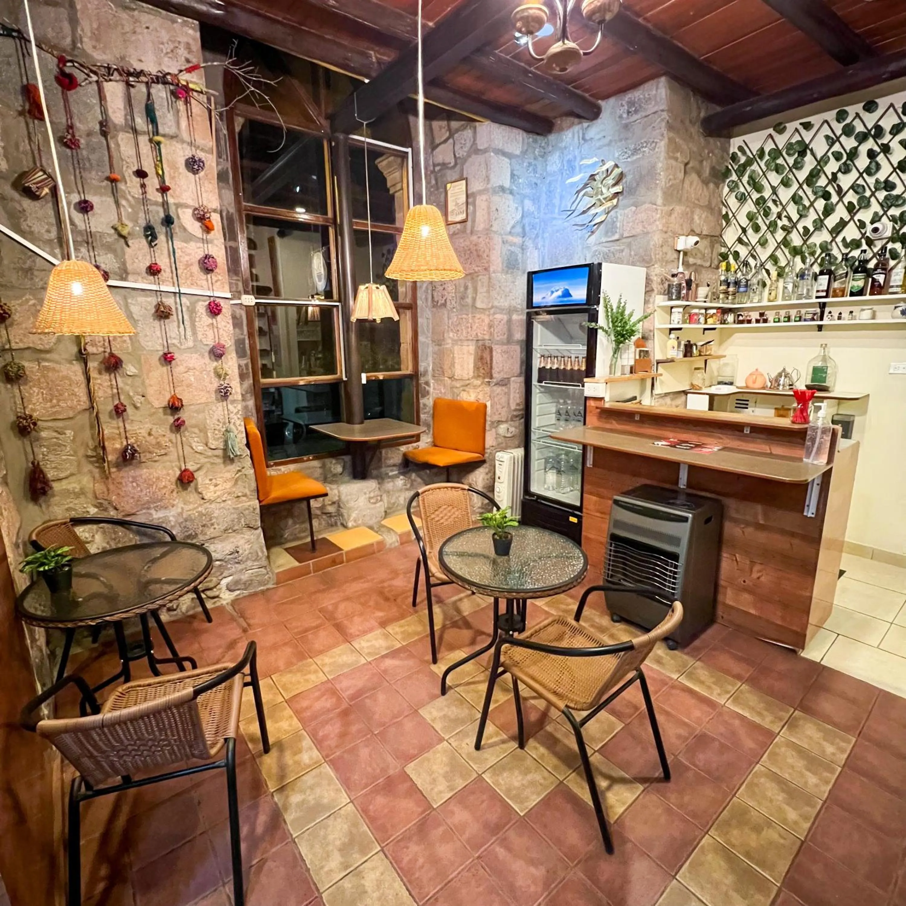 Coffee/tea facilities in Hostal Teatro Inka