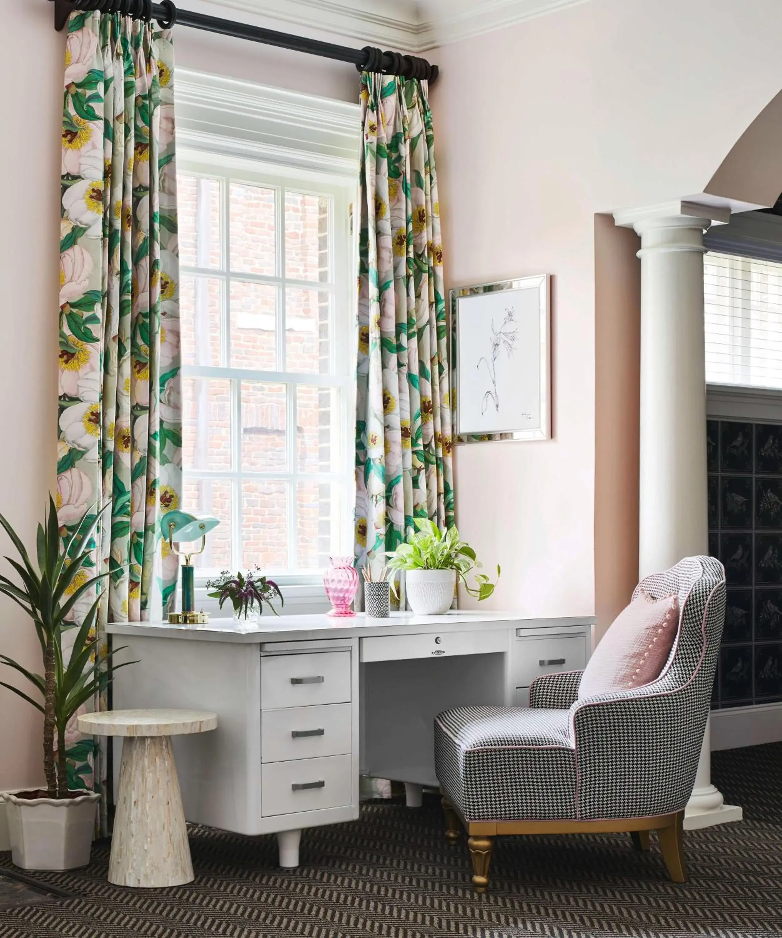 Bedroom in Graduate by Hilton Columbia SC Bedroom in Graduate by Hilton Columbia SC