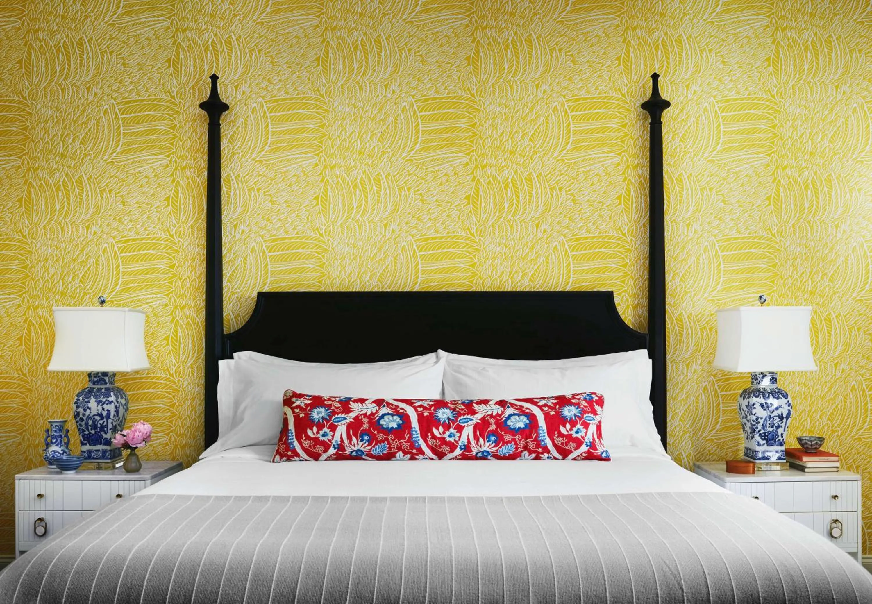 Bed in Graduate by Hilton Columbia SC