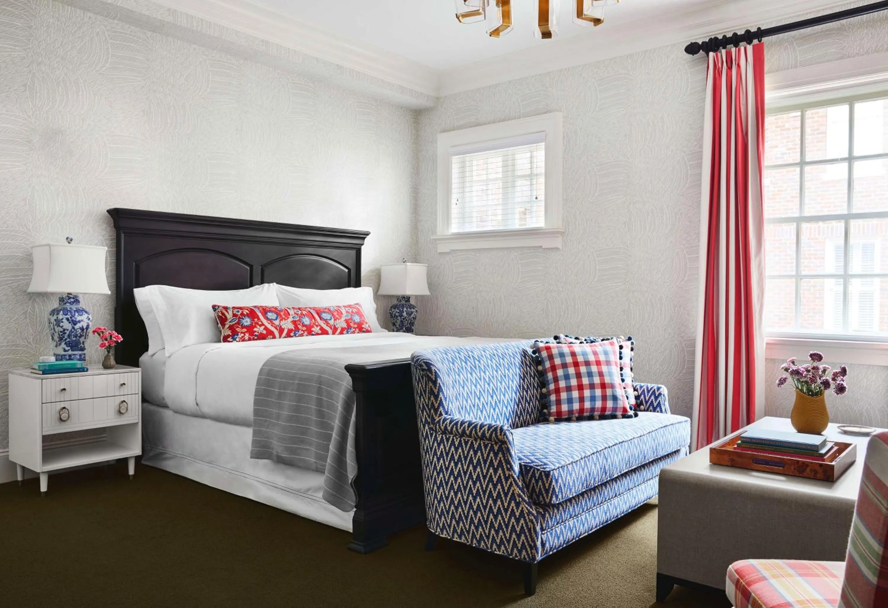 Living room, Bed in Graduate by Hilton Columbia SC