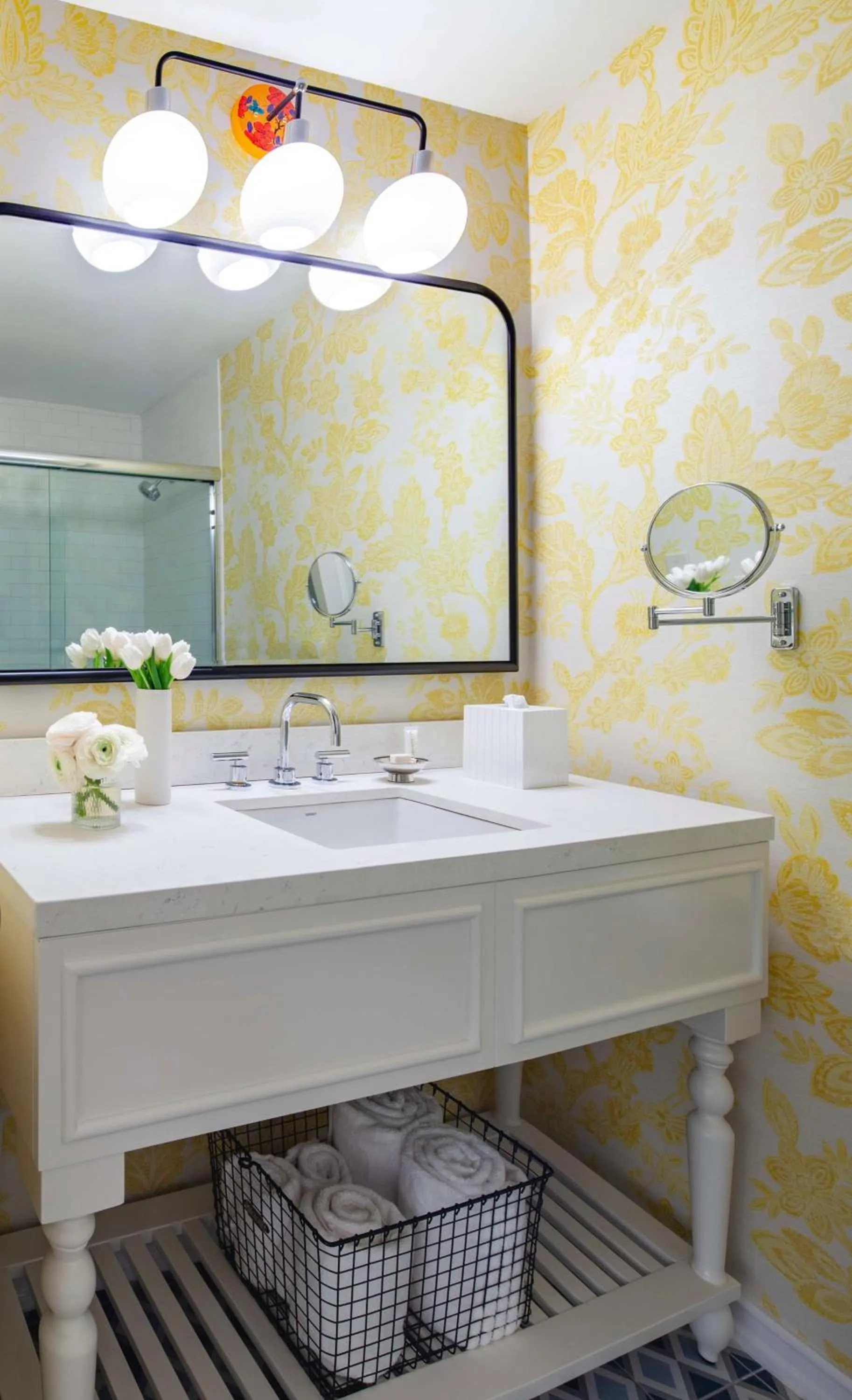 Bathroom in Graduate by Hilton Columbia SC