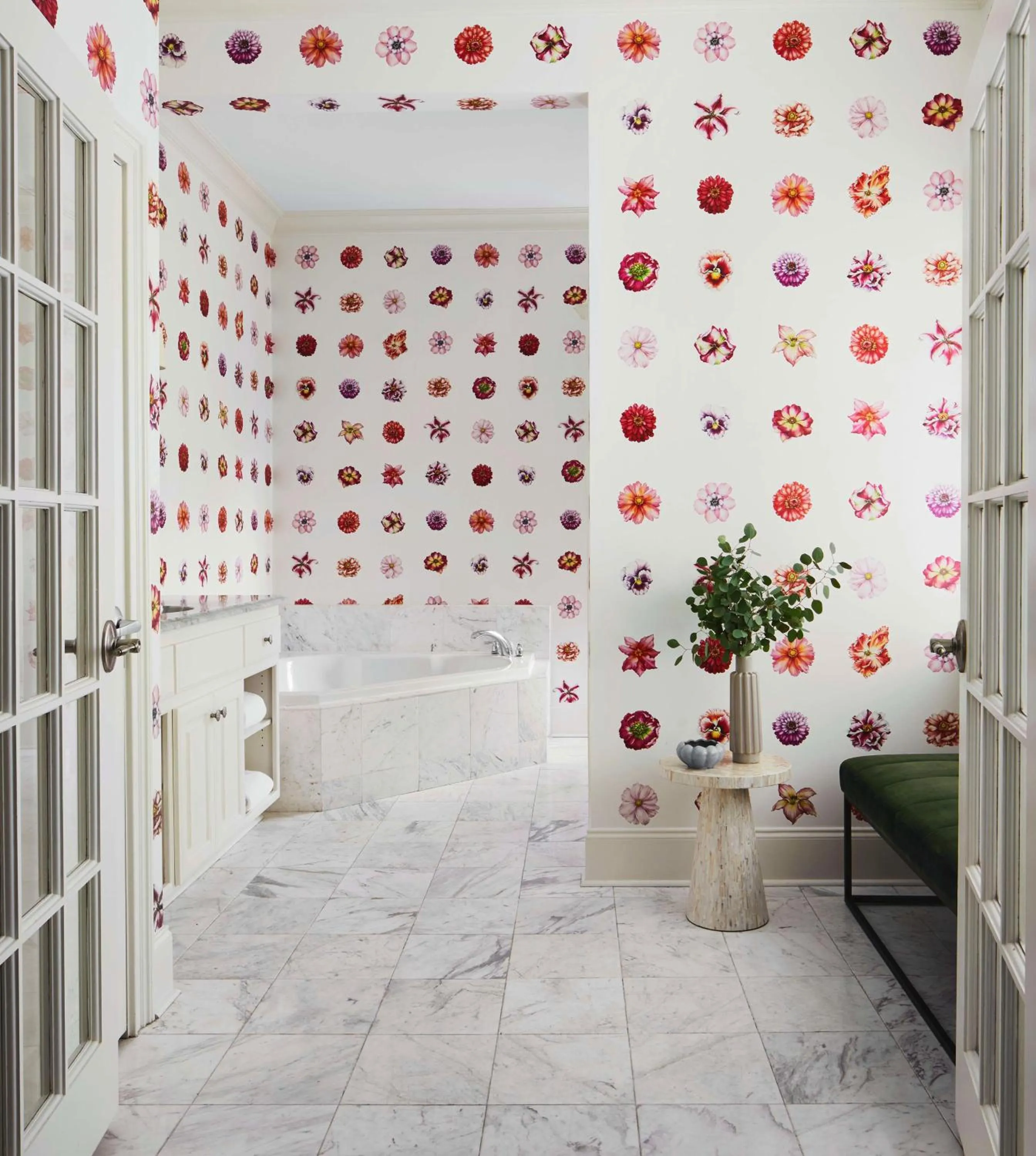 Bathroom, Bed in Graduate by Hilton Columbia SC