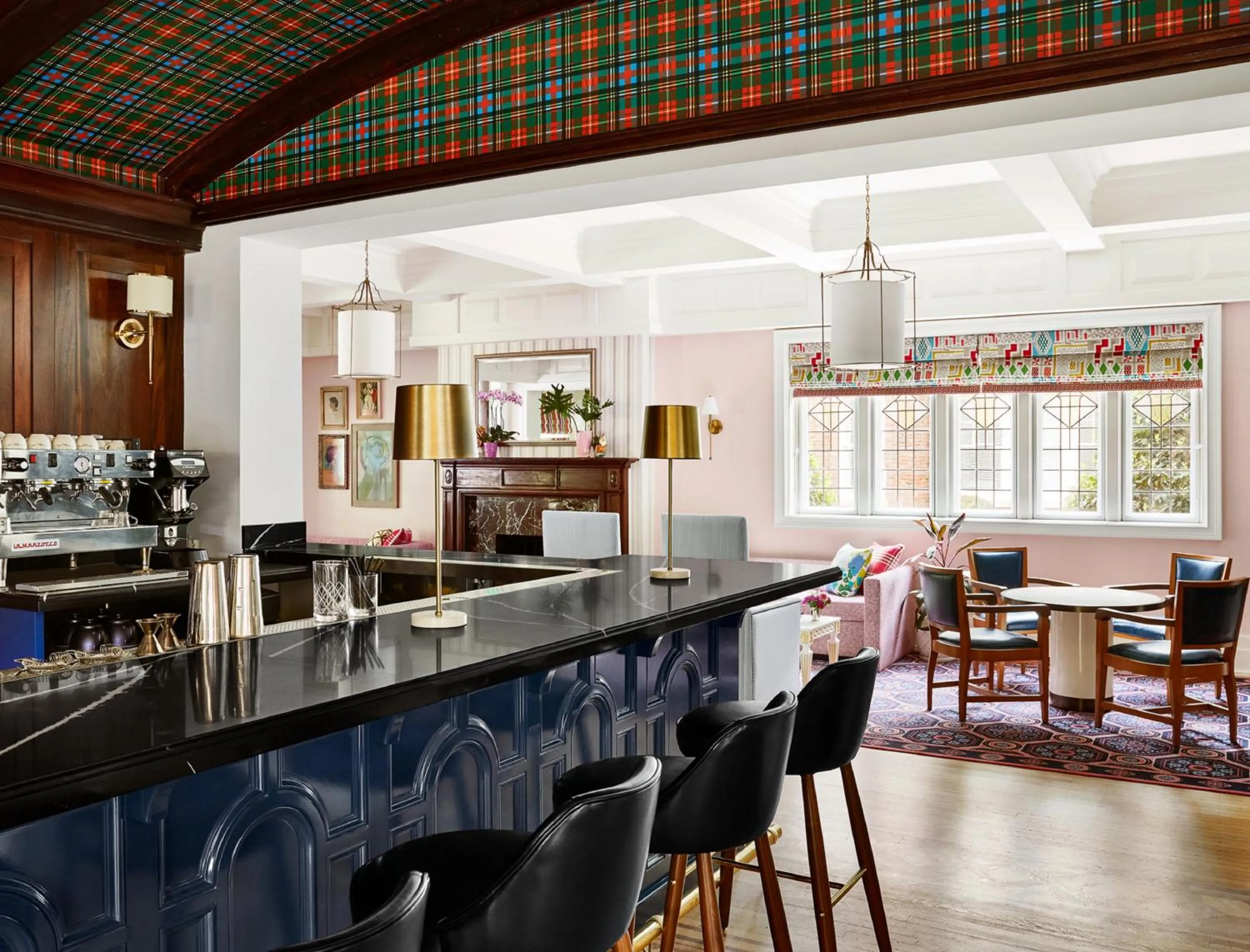 Lounge or bar in Graduate by Hilton Columbia SC