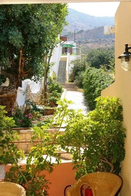 Garden view in Elgoni Apartments