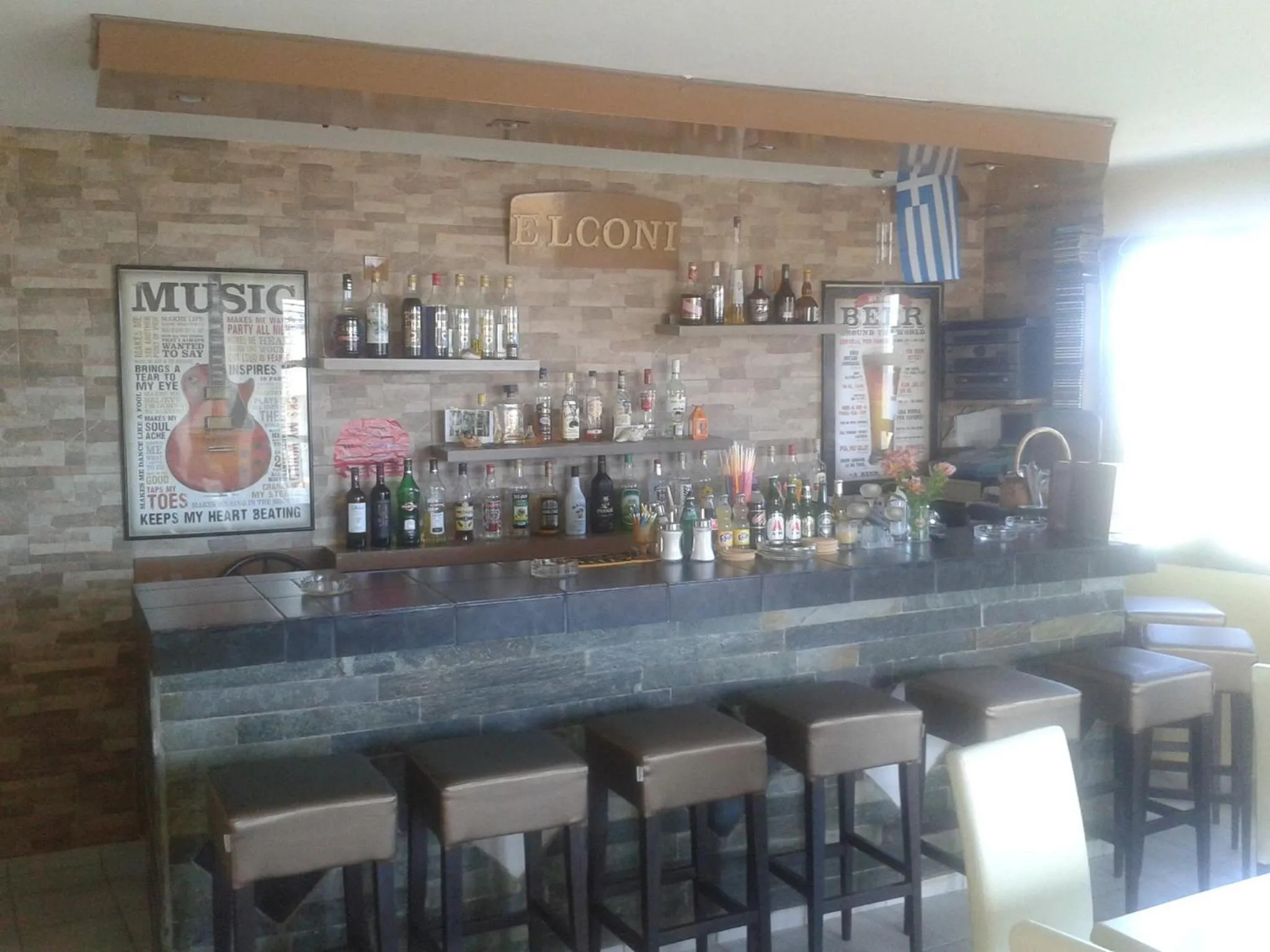 Lounge or bar in Elgoni Apartments