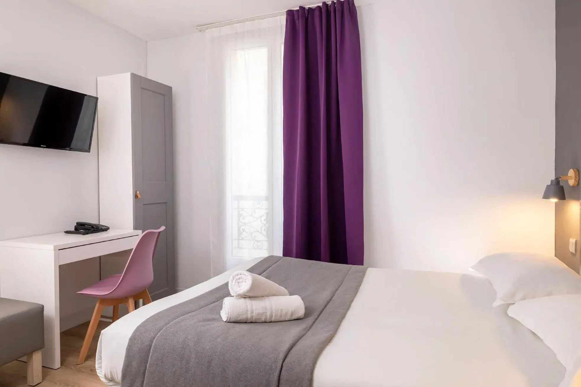 Bed in Paris Legendre Bed in Paris Legendre