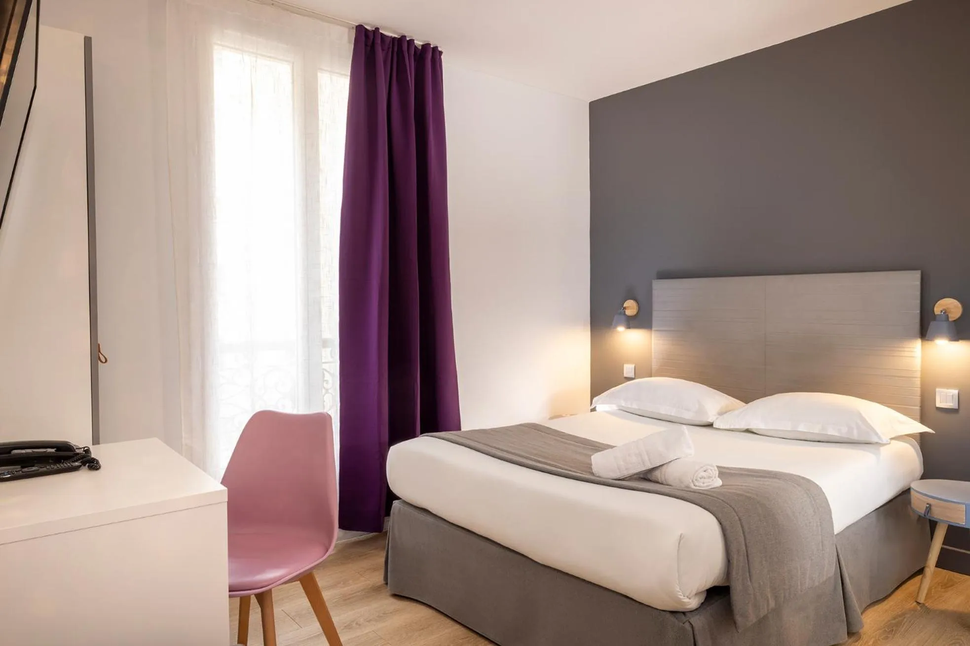 Bed in Paris Legendre