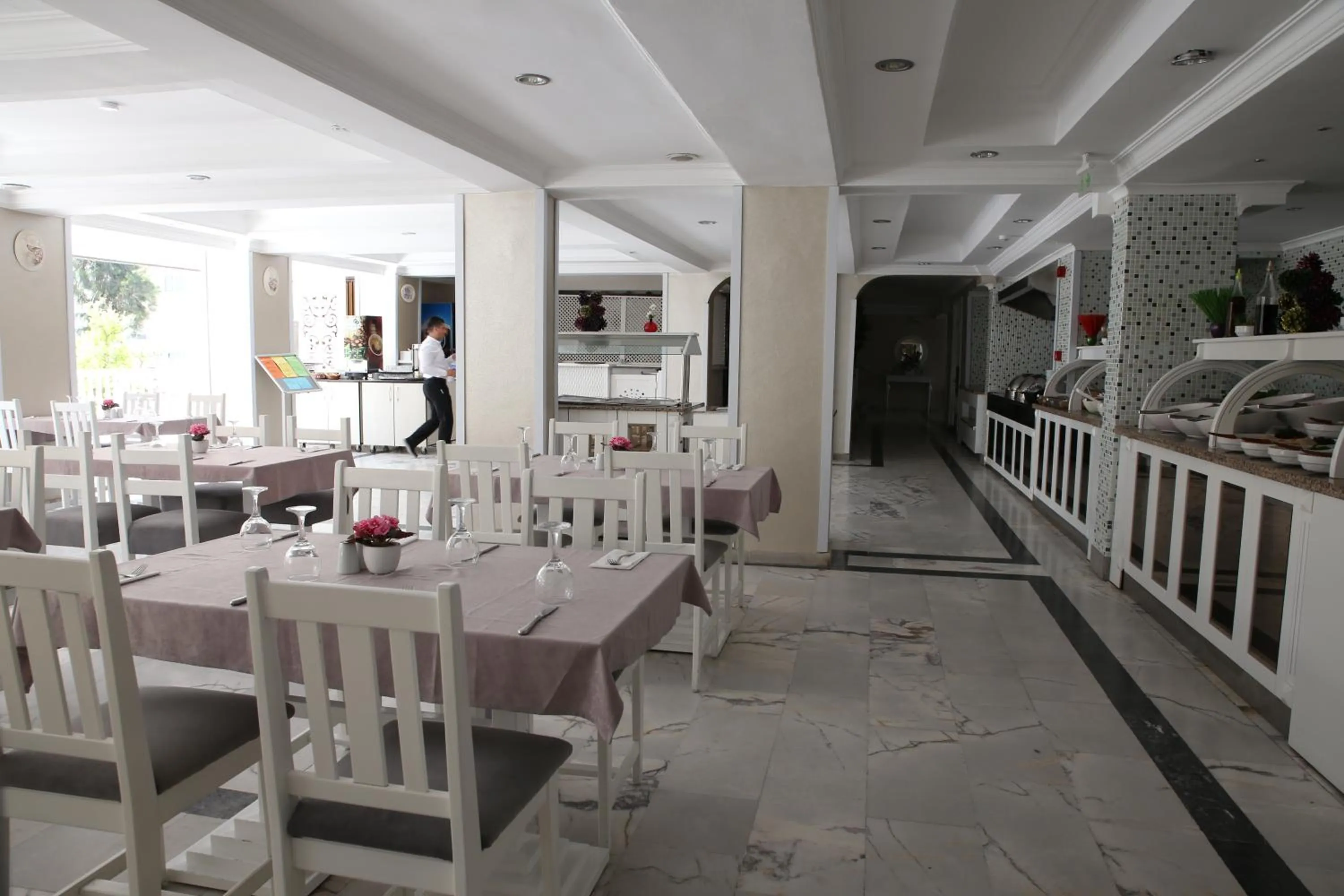 Restaurant/places to eat in Halıcı Hotel Marmaris