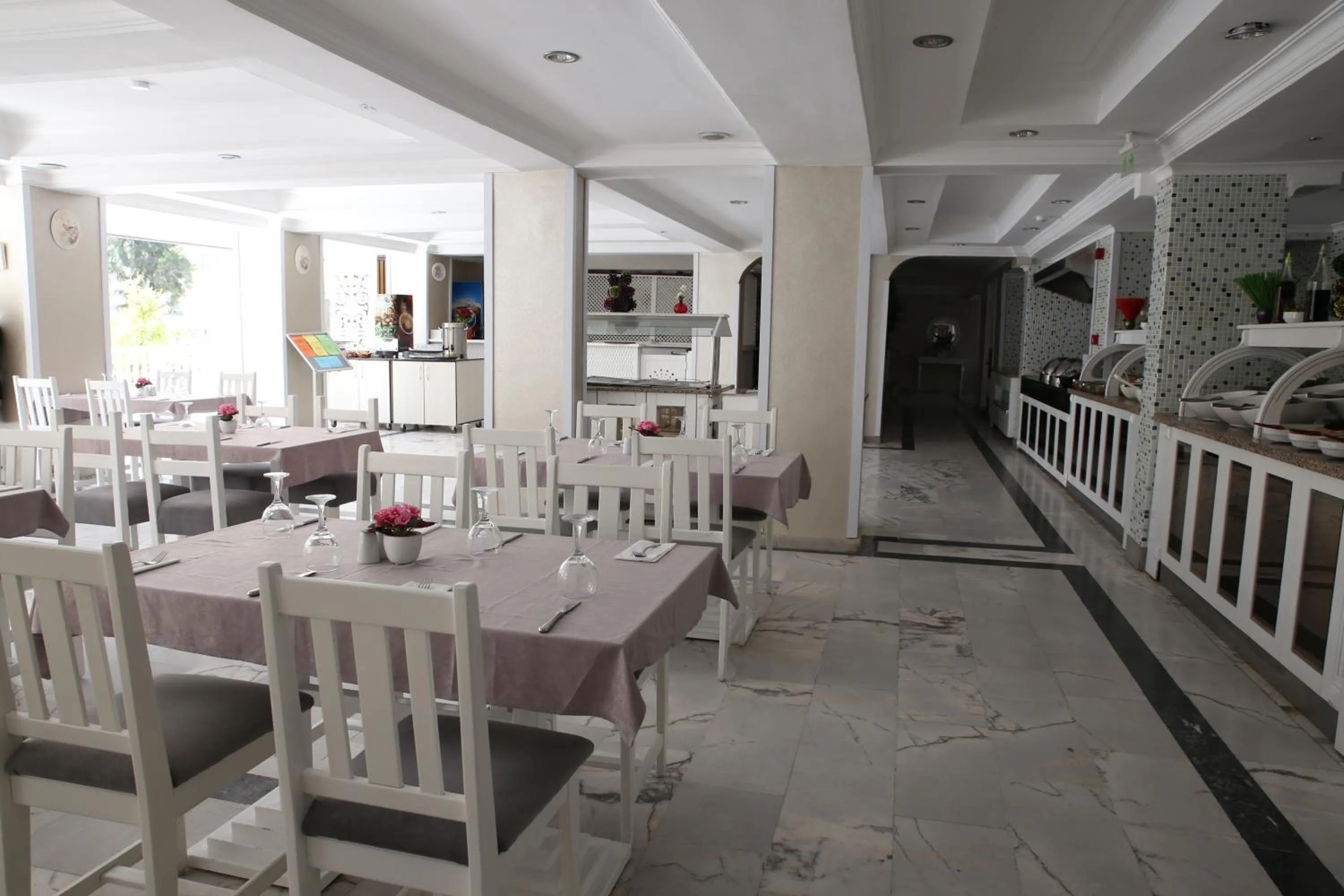 Restaurant/places to eat in Halıcı Hotel Marmaris
