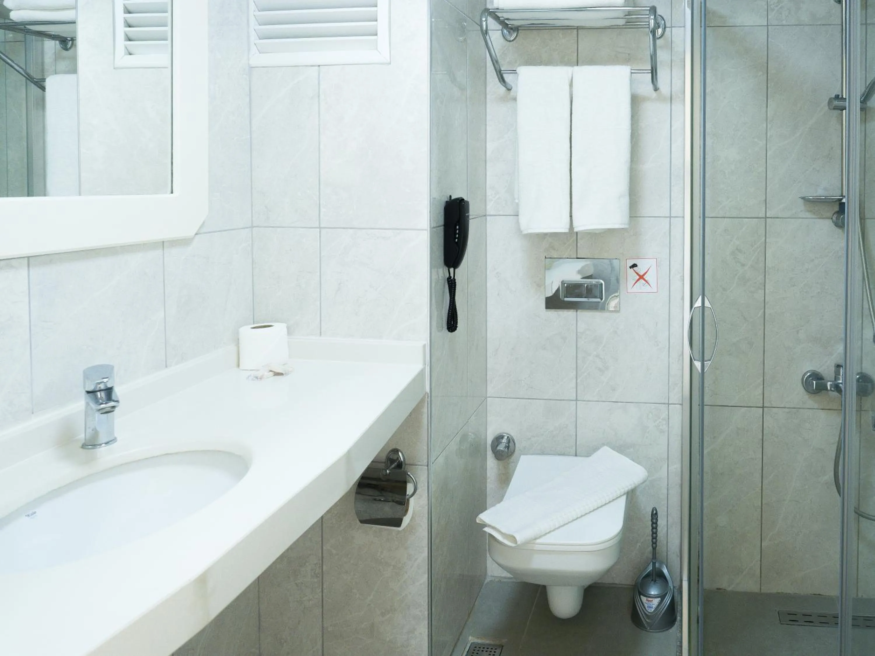 Shower in Halıcı Hotel Marmaris