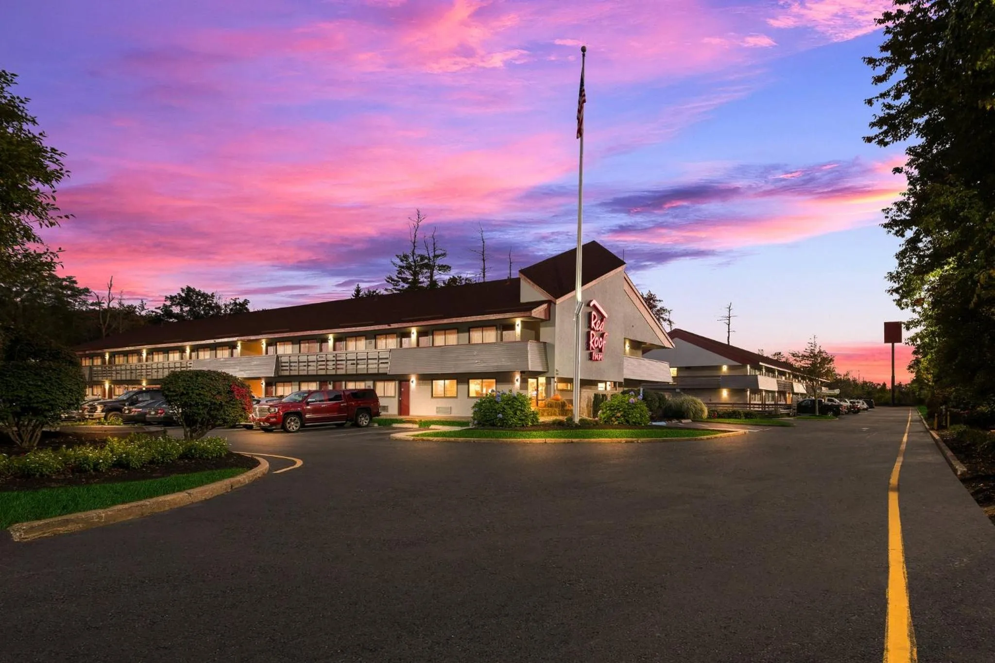 Property building in Red Roof Inn Salem