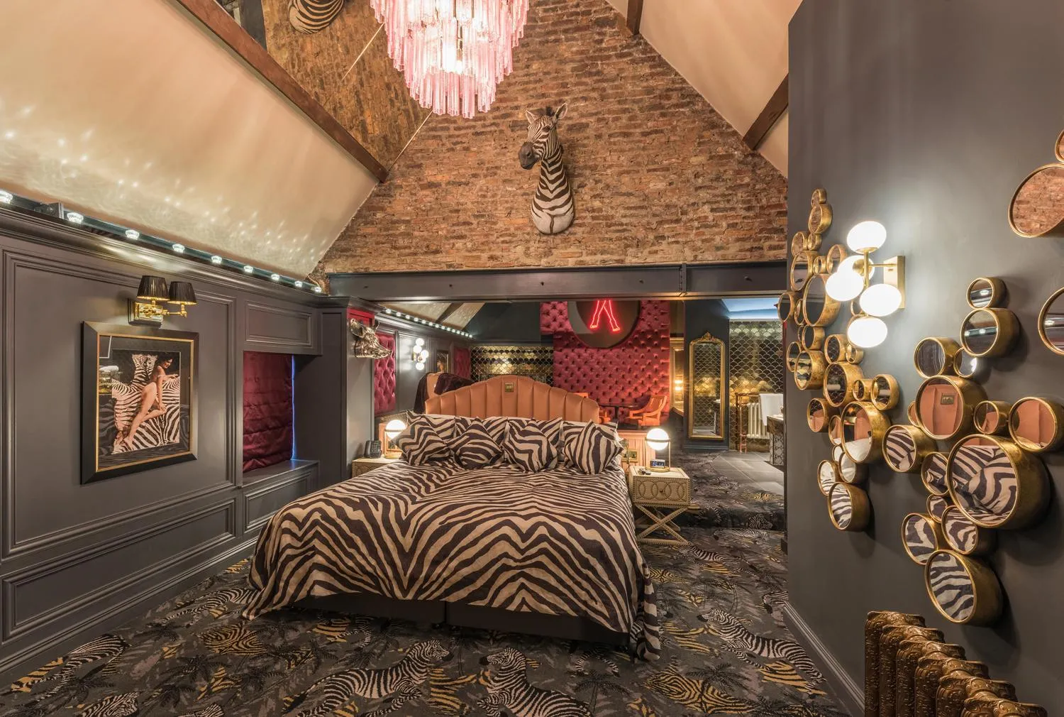 Superior Suite in The Impeccable Pig