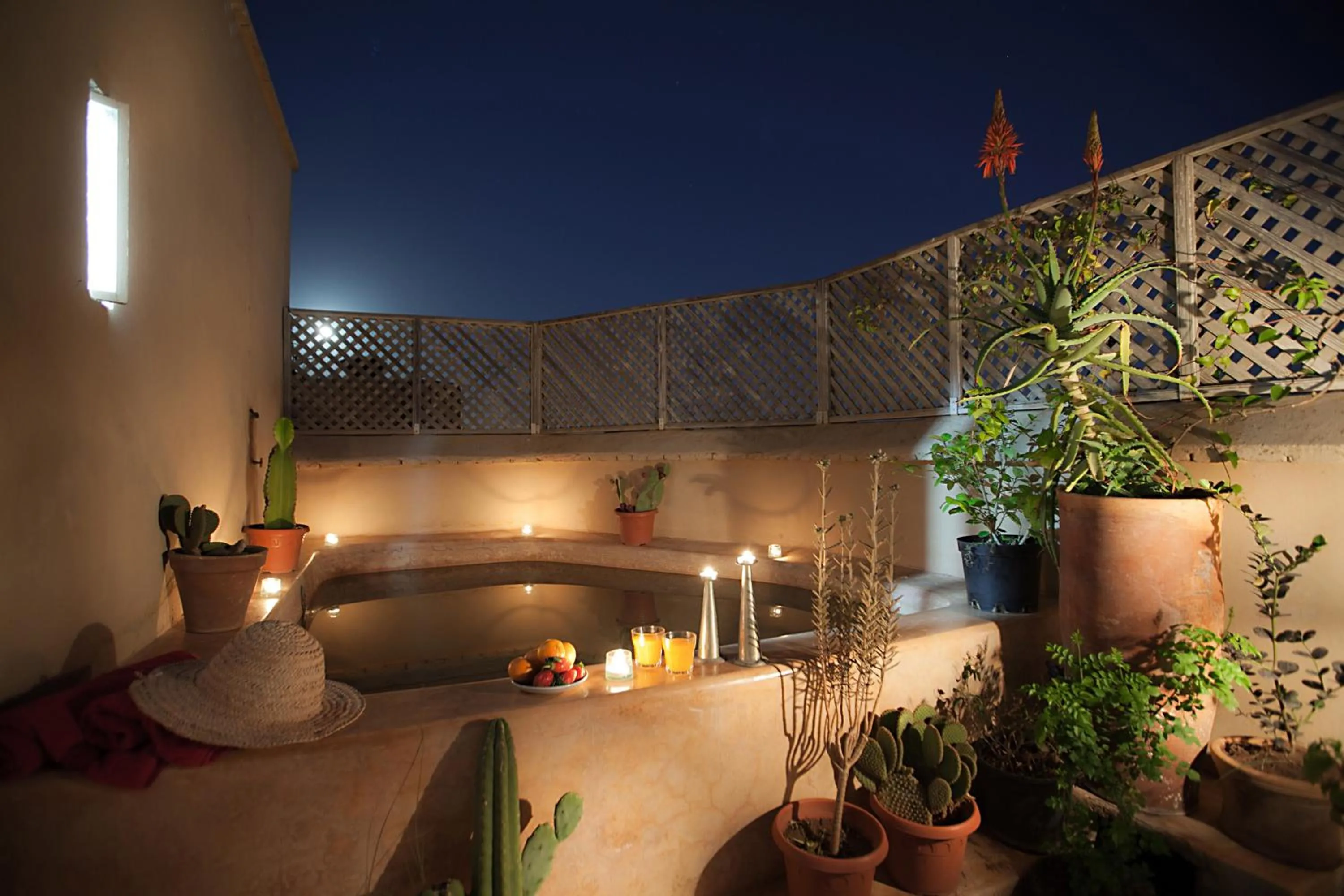Swimming pool in Dar Lalla F'dila
